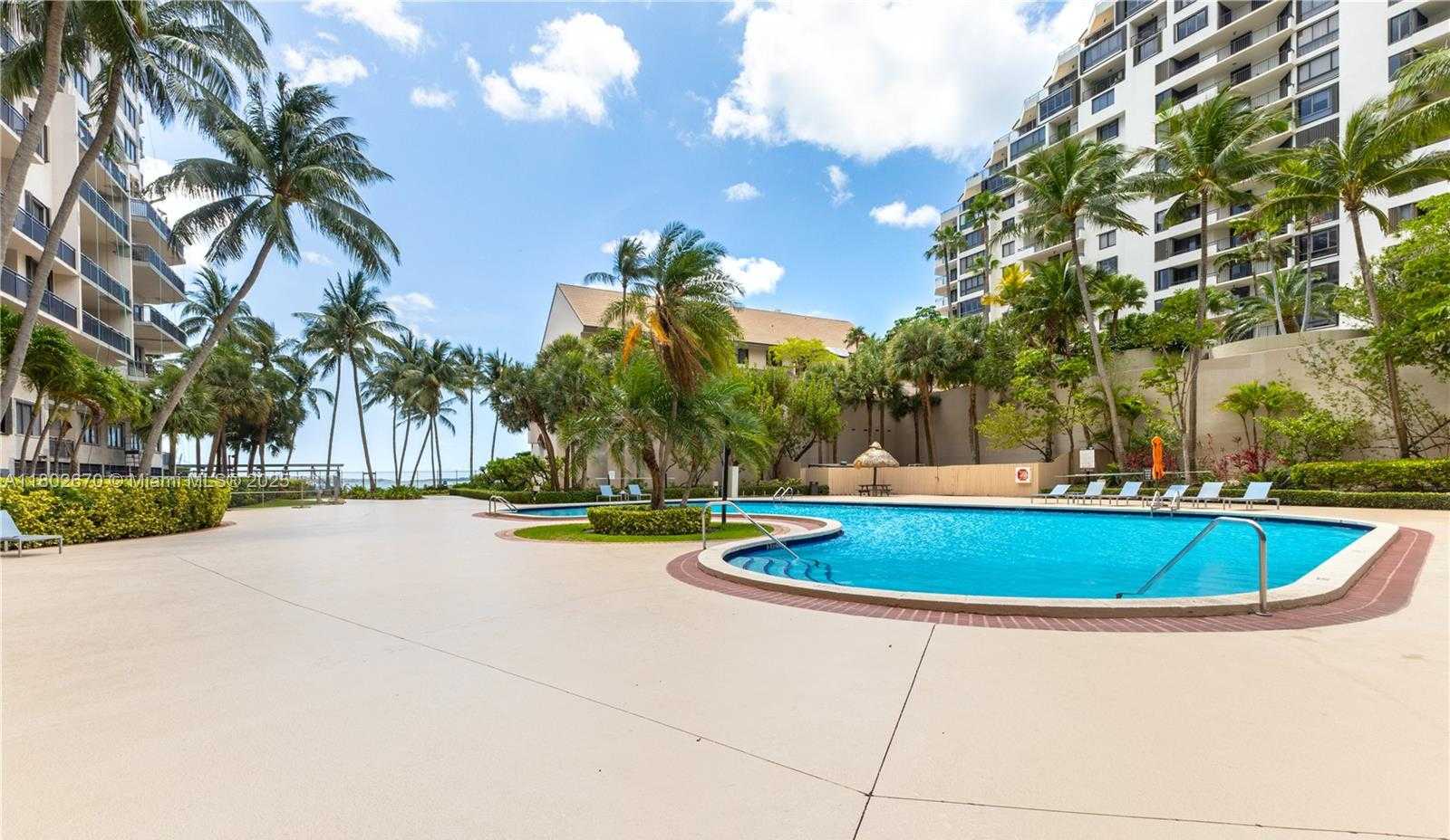 Small Image of 540 BRICKELL KEY DR #904, Miami Number 29