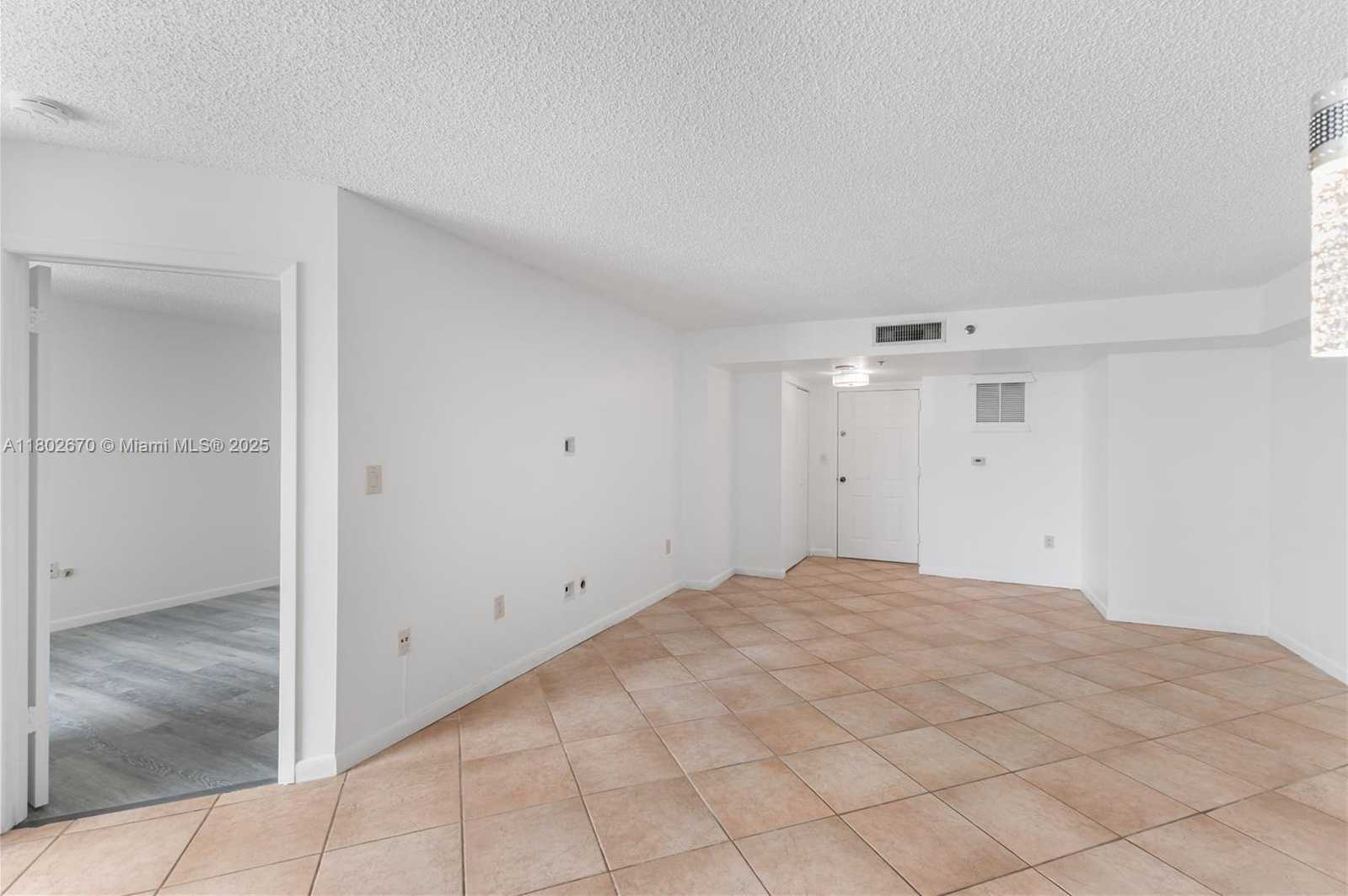 Small Image of 540 BRICKELL KEY DR #904, Miami Number 6
