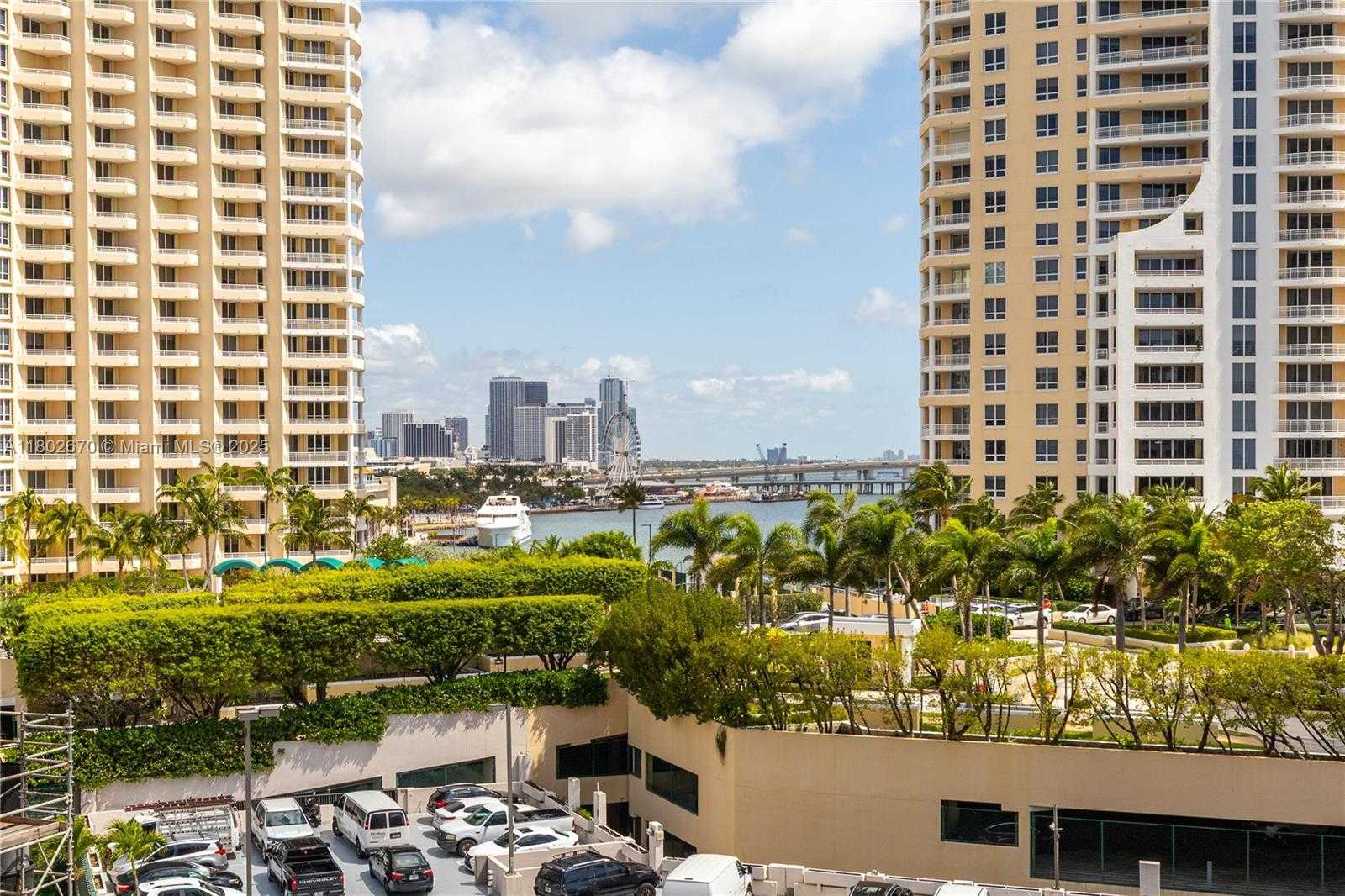 Small Image of 540 BRICKELL KEY DR #904, Miami Number 9