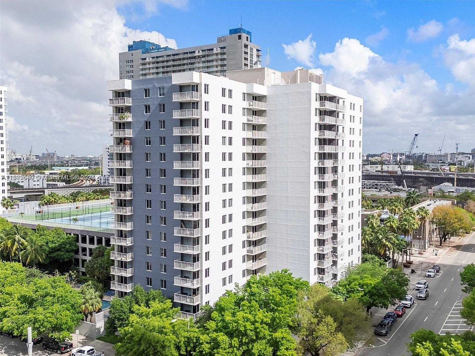 Small Image of 800 NORTH MIAMI AVE #E-1709, Miami Number 24