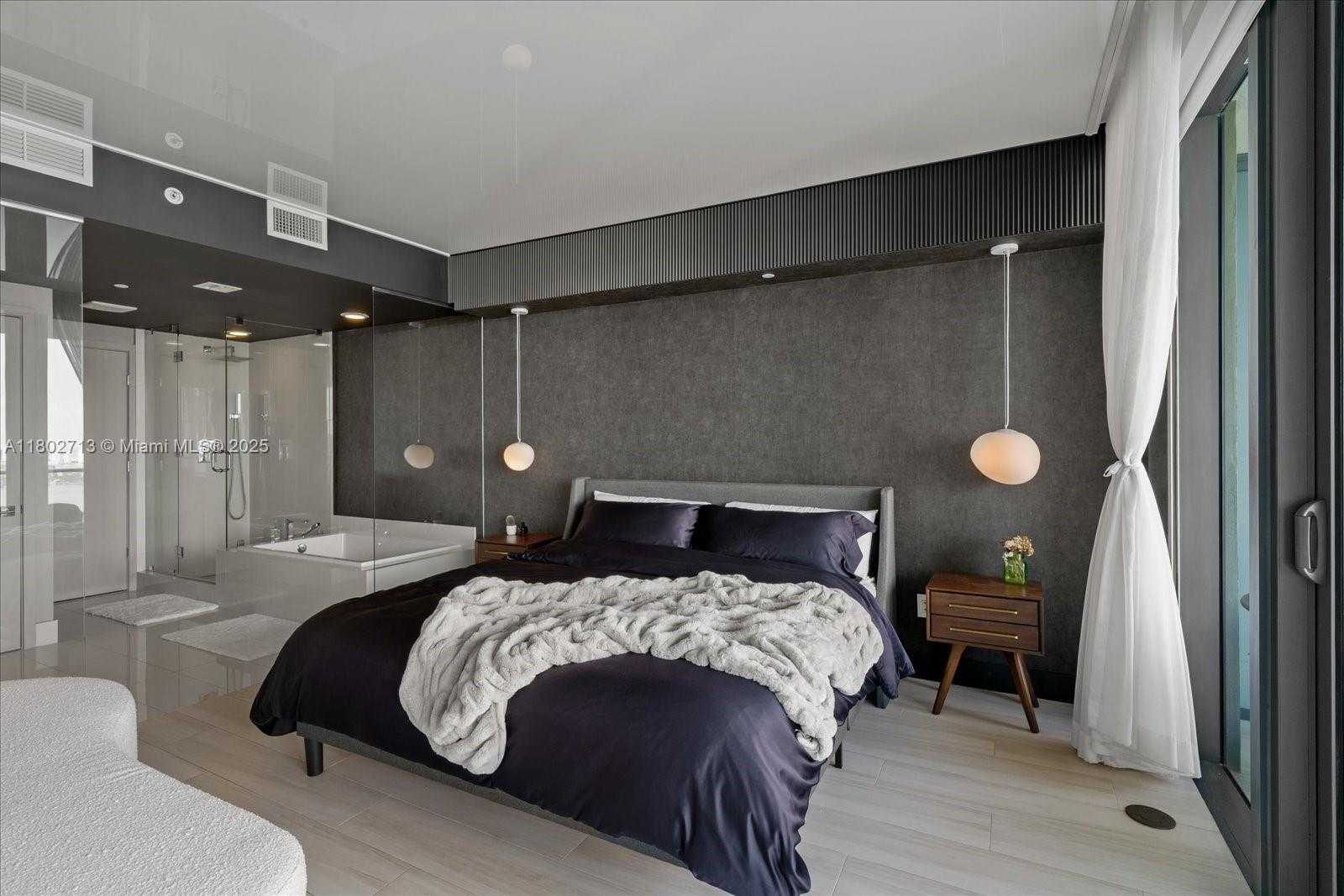 Small Image of 650 NORTH EAST 32ND ST #4405, Miami Number 11