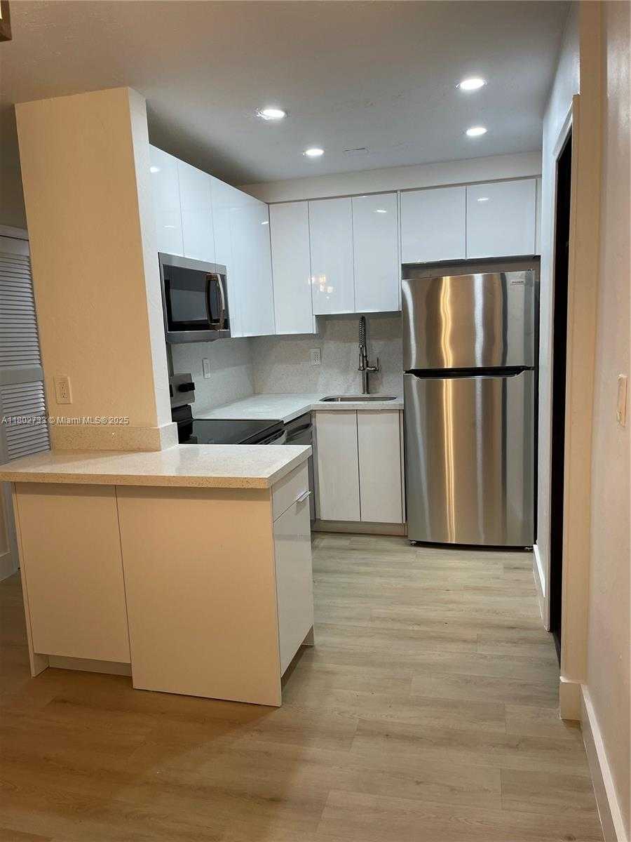 Small Image of 8701 SOUTH WEST 141ST ST #G8, Palmetto Bay Number 3