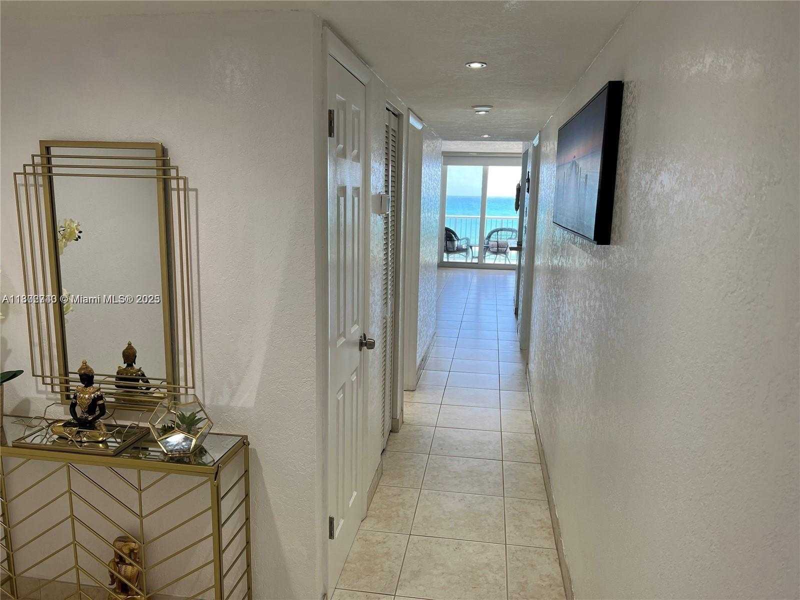 Small Image of 400 NORTH SURF RD #506, Hollywood Number 13