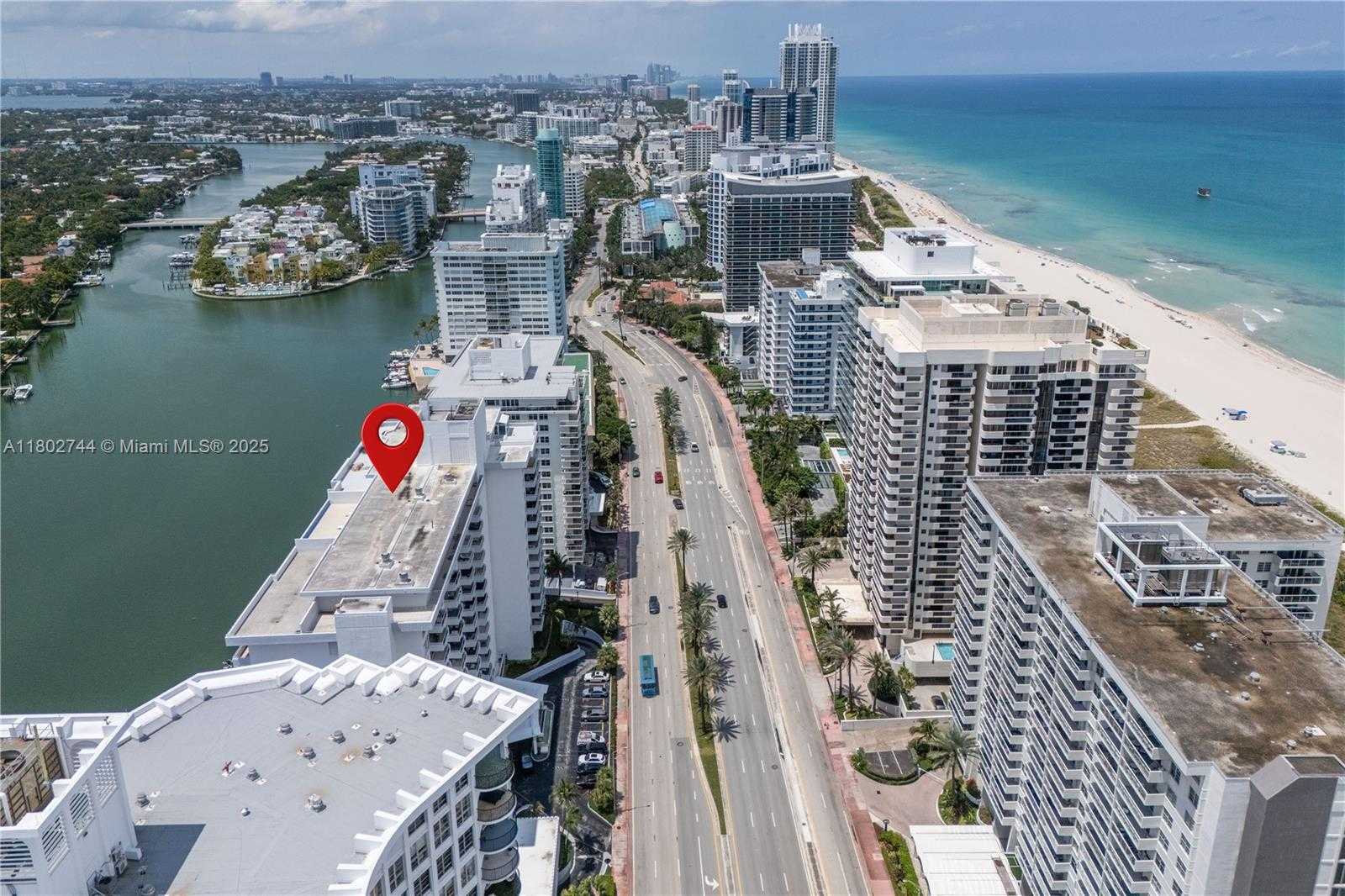 Small Image of 5700 COLLINS AVE #7G, Miami Beach Number 32