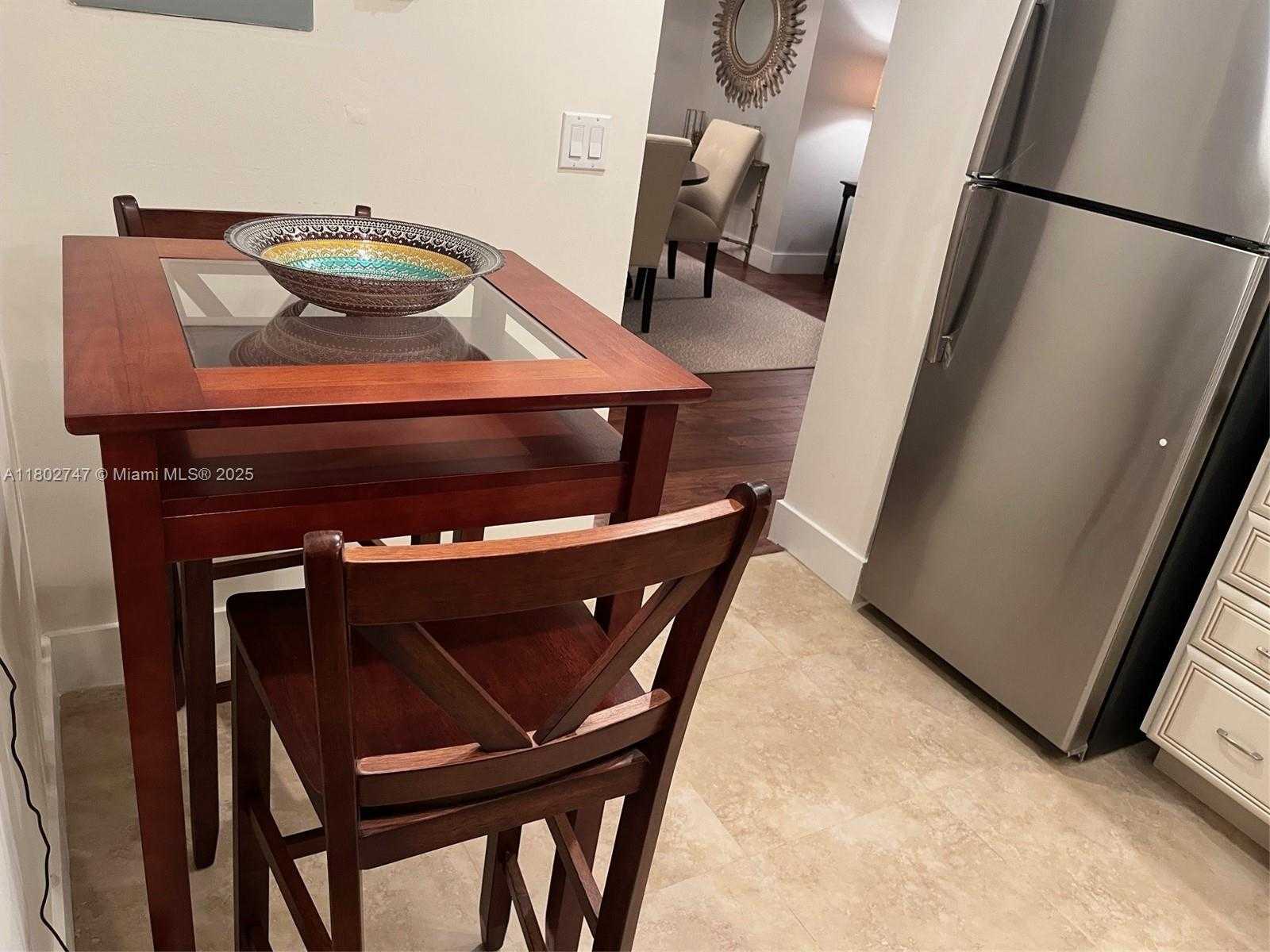 Small Image of 300 BAYVIEW DR #2105, Sunny Isles Beach Number 9