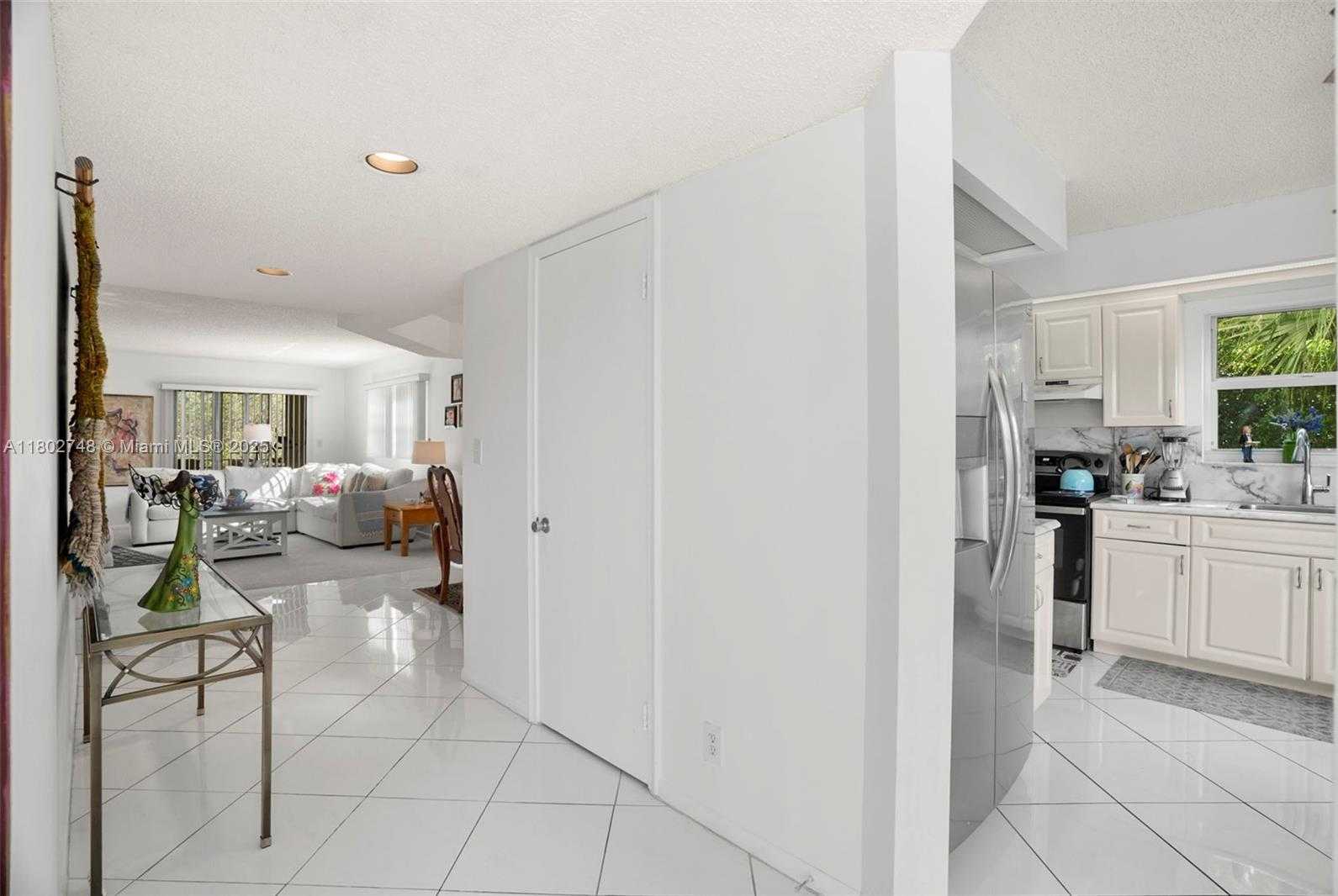 Small Image of 1801 ELEUTHERA PT #K3, Coconut Creek Number 4