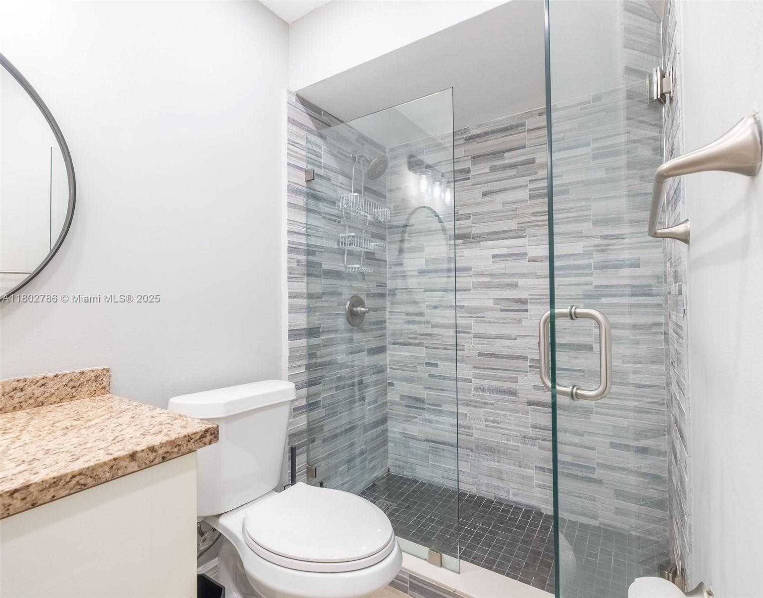 Small Image of 8100 #532, Doral Number 18