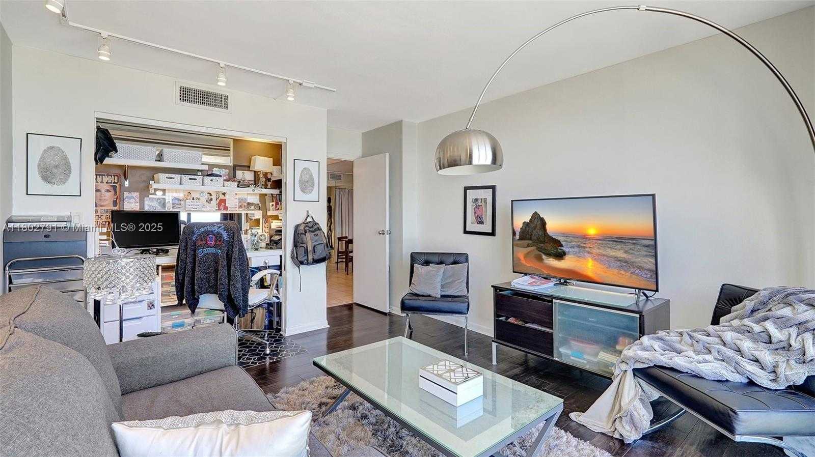 Small Image of 1500 SOUTH OCEAN DR #12H, Hollywood Number 20