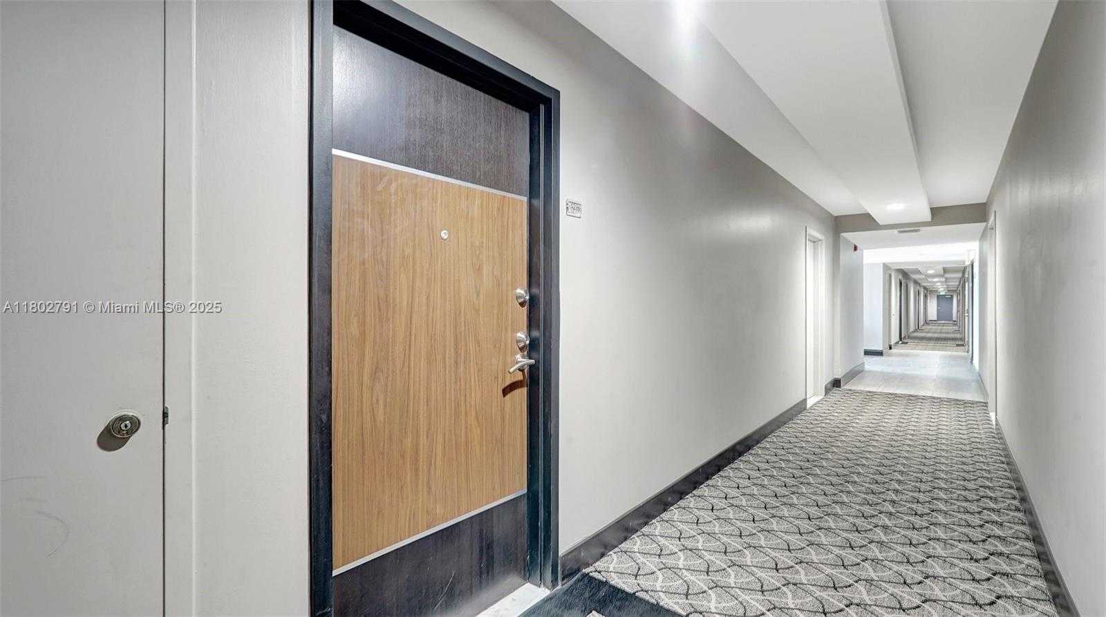 Small Image of 1500 SOUTH OCEAN DR #12H, Hollywood Number 23