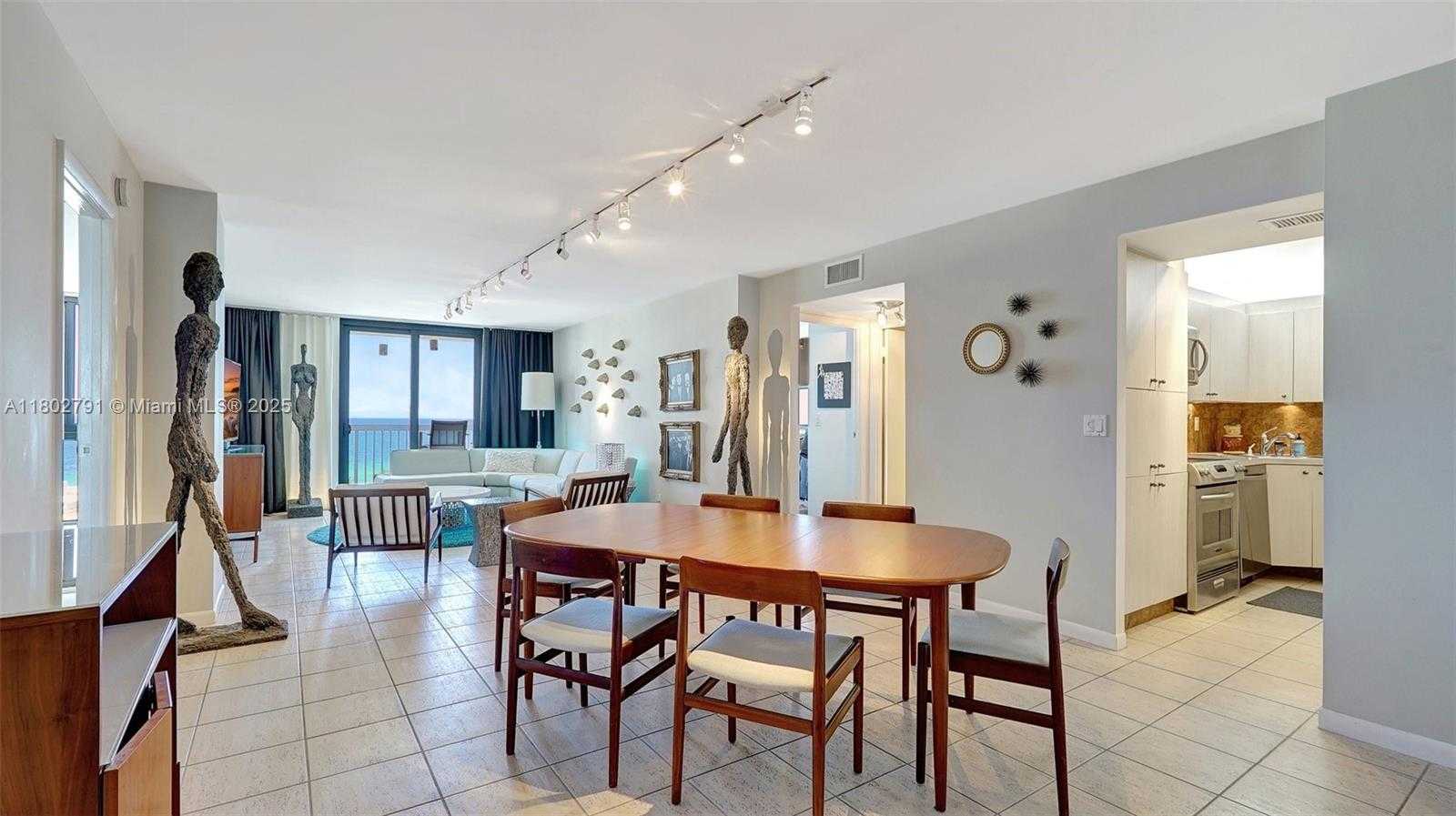 Small Image of 1500 SOUTH OCEAN DR #12H, Hollywood Number 9