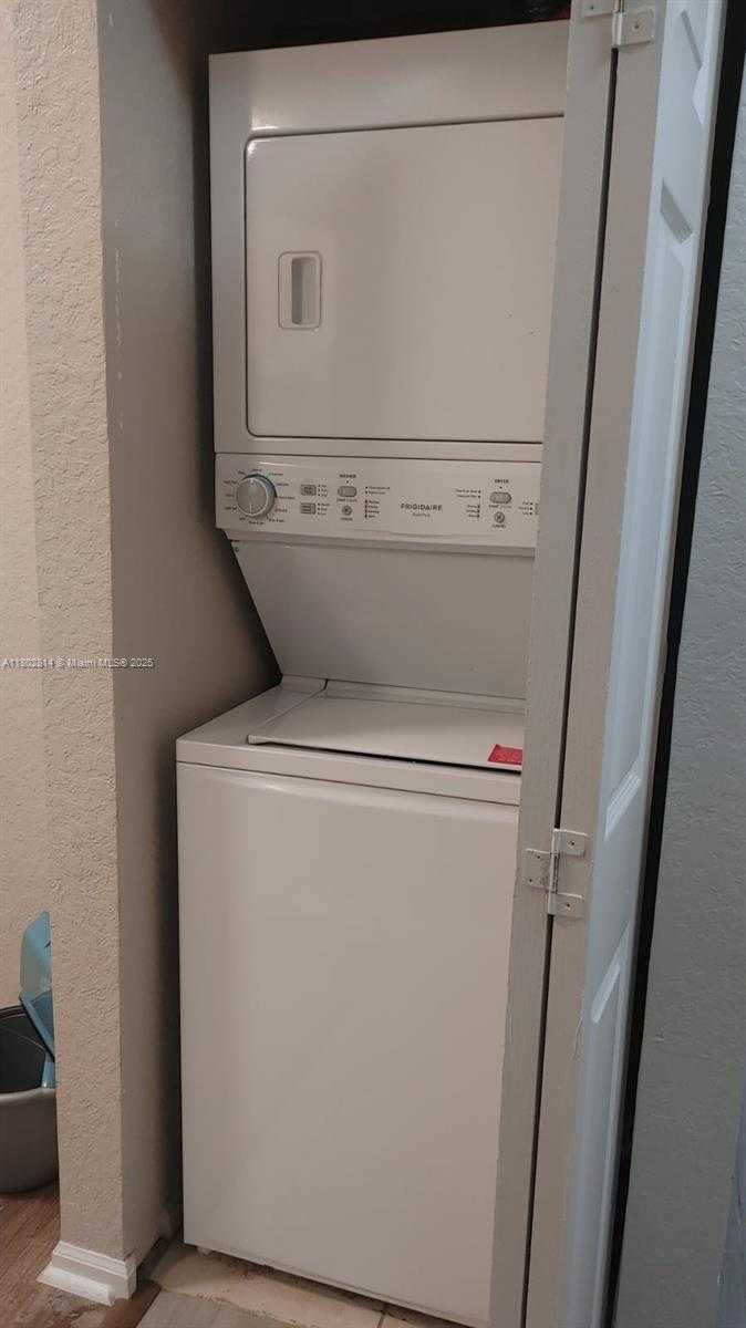 Small Image of 1165 GOLDEN LAKES BLVD #1221, West Palm Beach Number 7