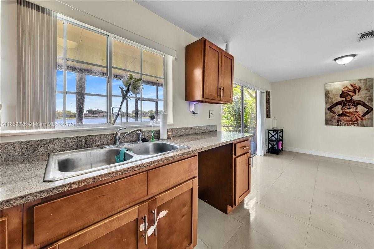 Small Image of 9765 NORTH WEST 37TH ST, Sunrise Number 24