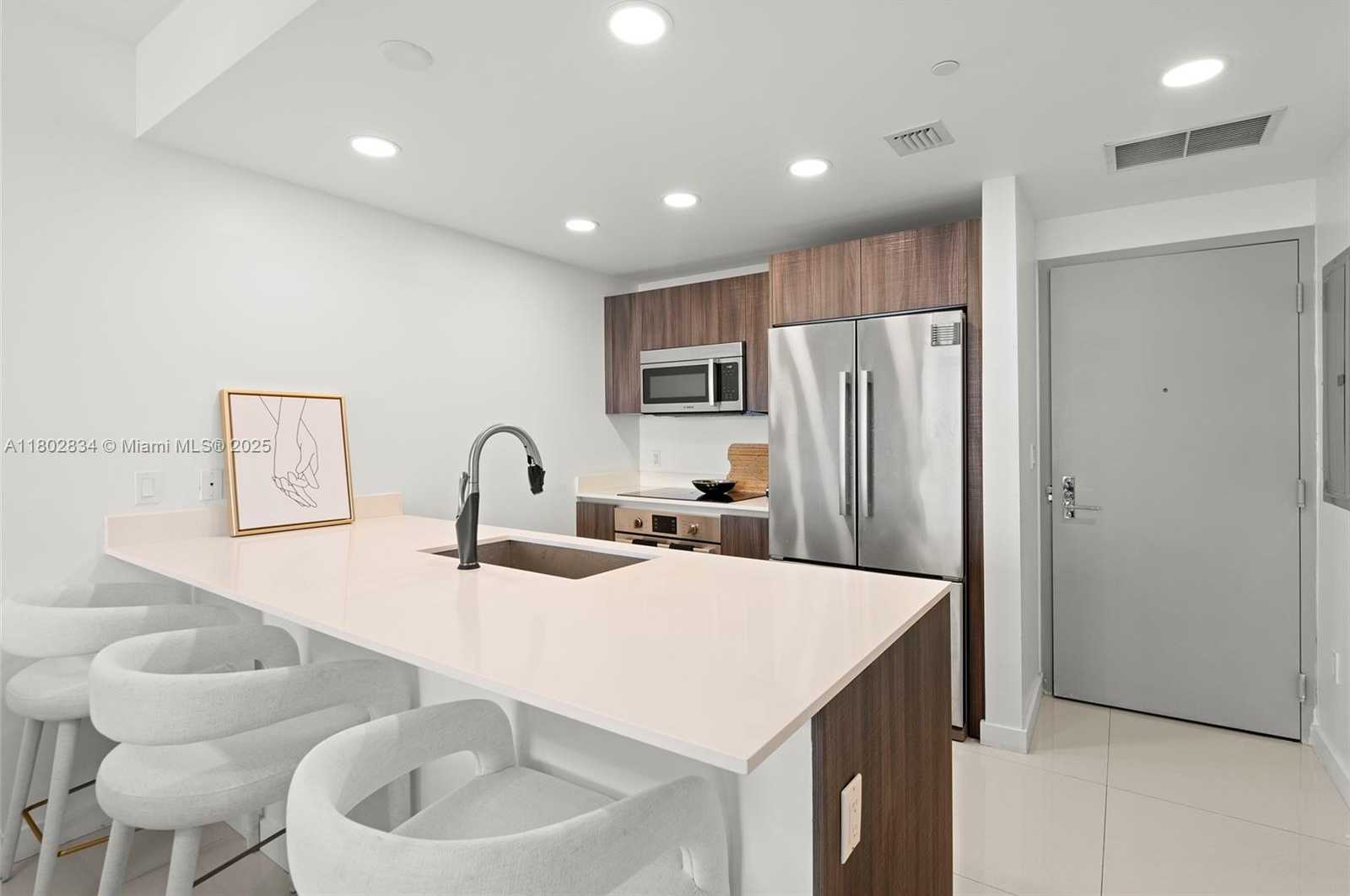 Small Image of 488 NORTH EAST 18TH ST #704, Miami Number 3