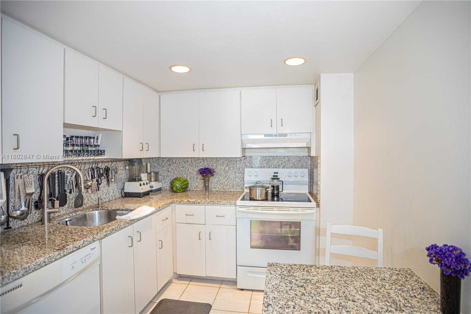 Small Image of 20100 WEST COUNTRY CLUB DR #1701, Aventura Number 10