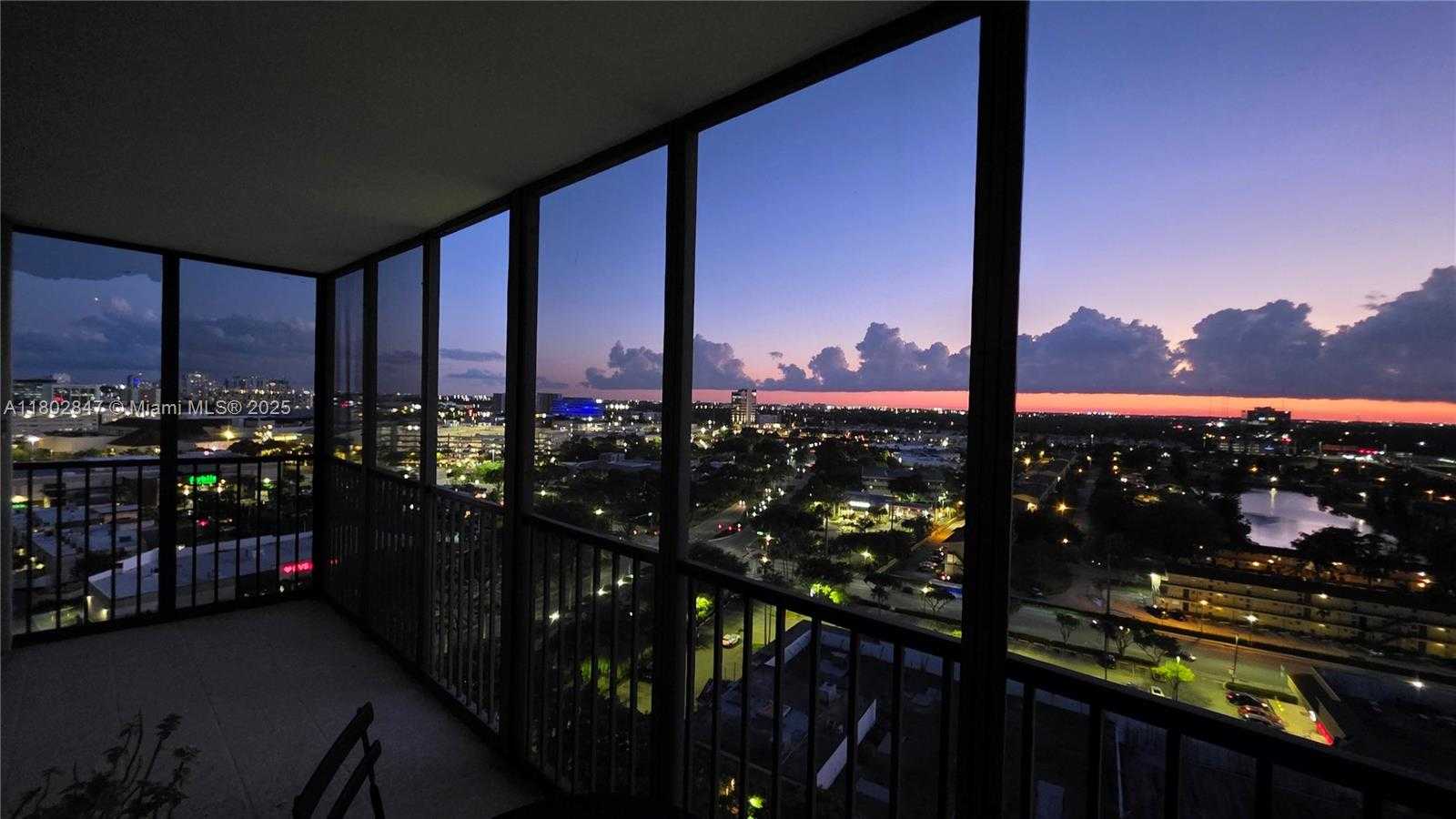 Small Image of 20100 WEST COUNTRY CLUB DR #1701, Aventura Number 2