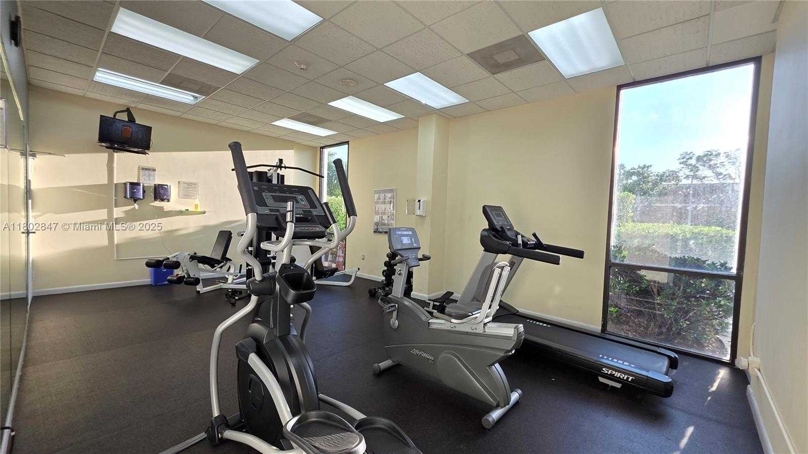 Small Image of 20100 WEST COUNTRY CLUB DR #1701, Aventura Number 23