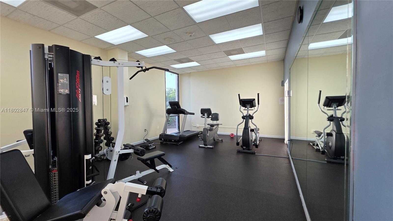 Small Image of 20100 WEST COUNTRY CLUB DR #1701, Aventura Number 24