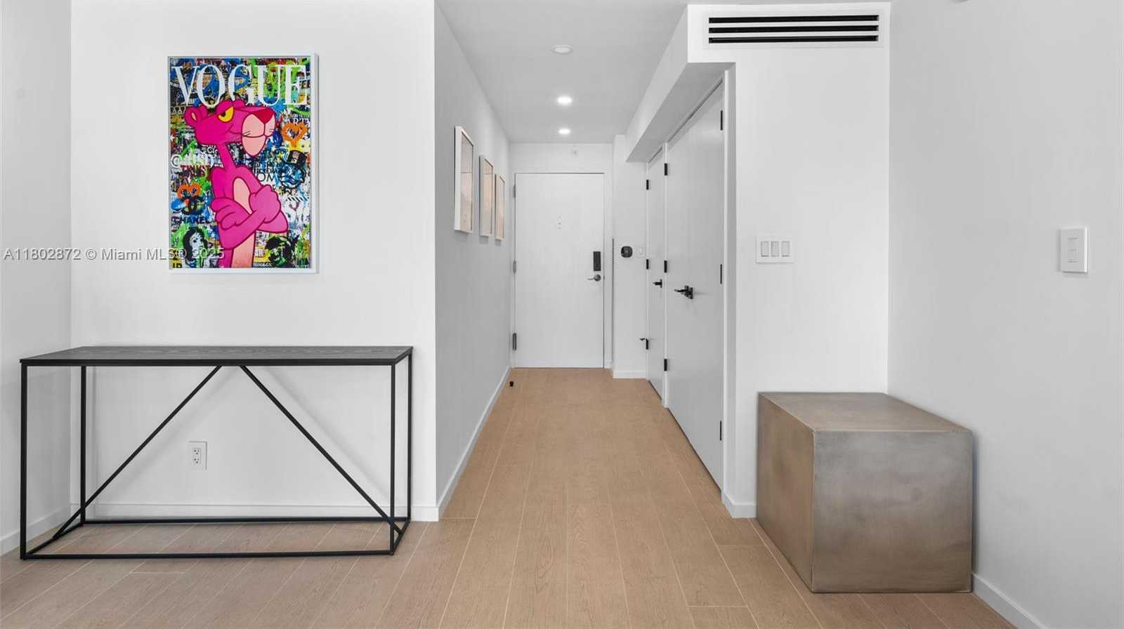 Small Image of 2655 COLLINS AVE #1009, Miami Beach Number 11