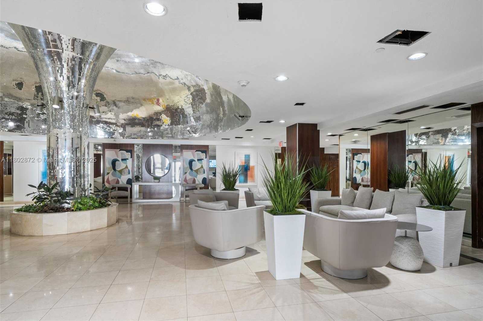 Small Image of 2655 COLLINS AVE #1009, Miami Beach Number 28