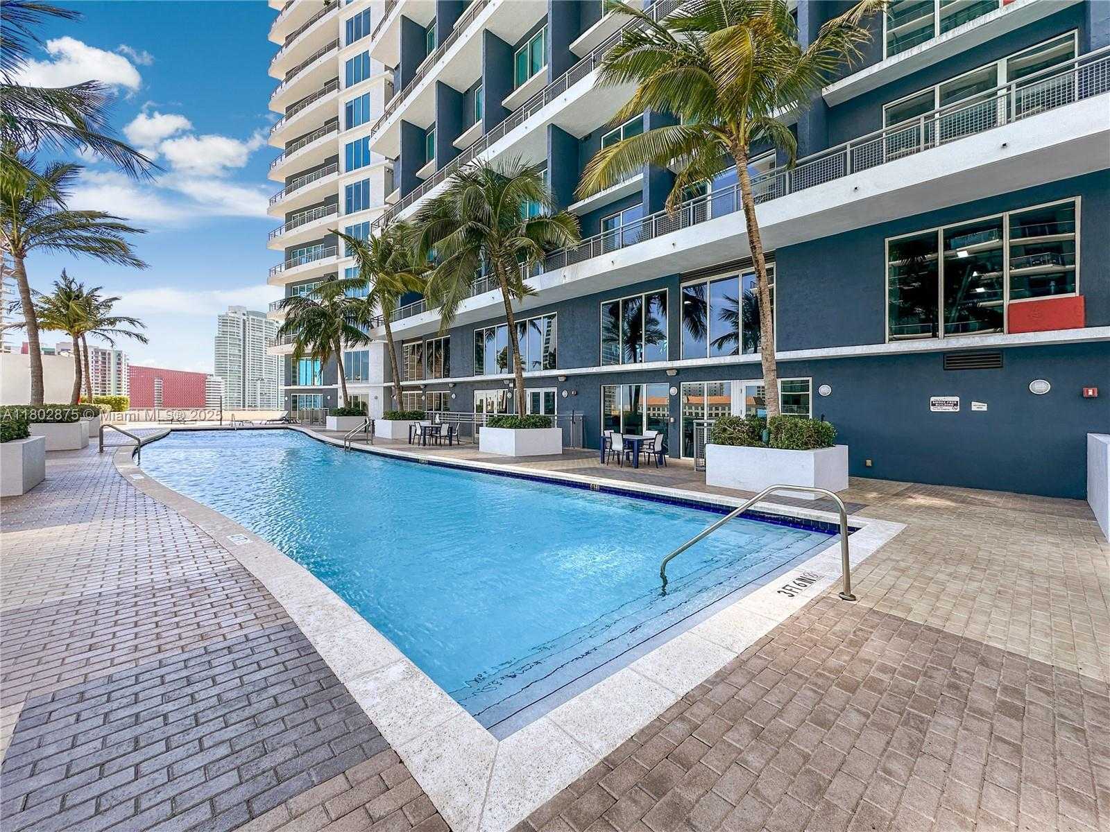 Small Image of 60 SOUTH WEST 13TH ST #2100, Miami Number 16