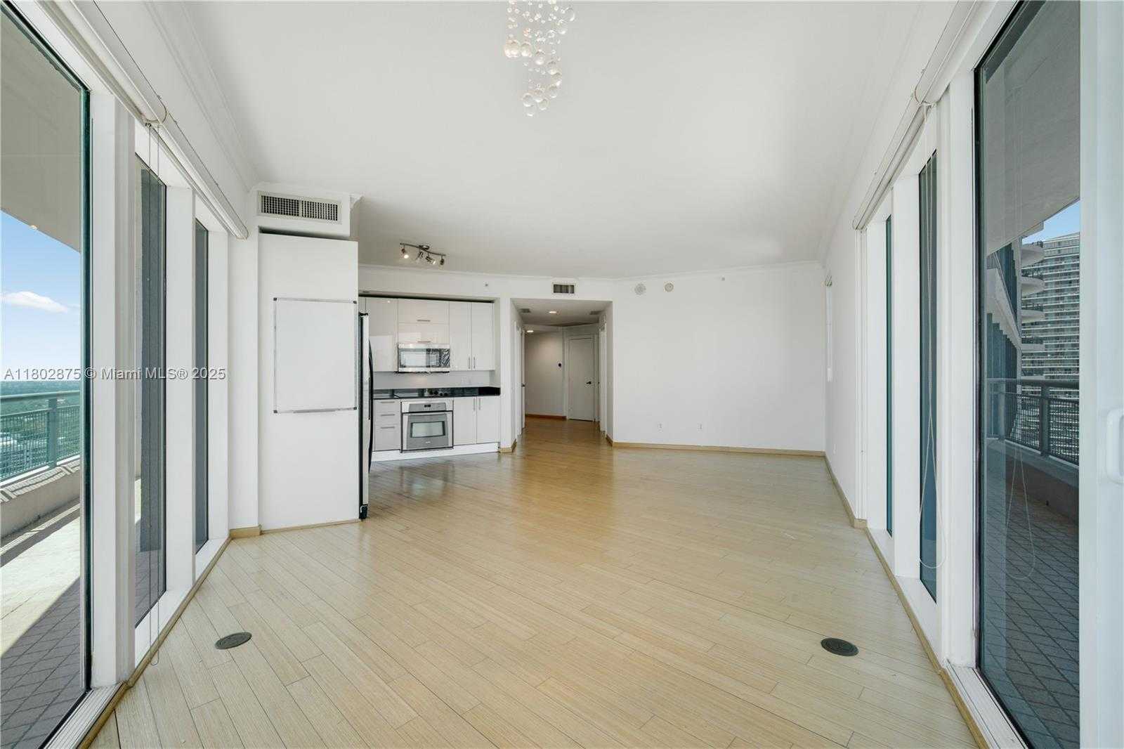 Small Image of 60 SOUTH WEST 13TH ST #2100, Miami Number 3