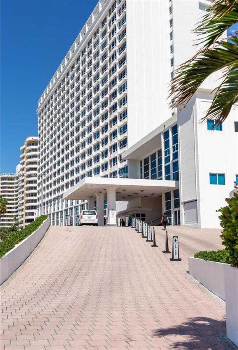Small Image of 5445 #1108, Miami Beach Number 3