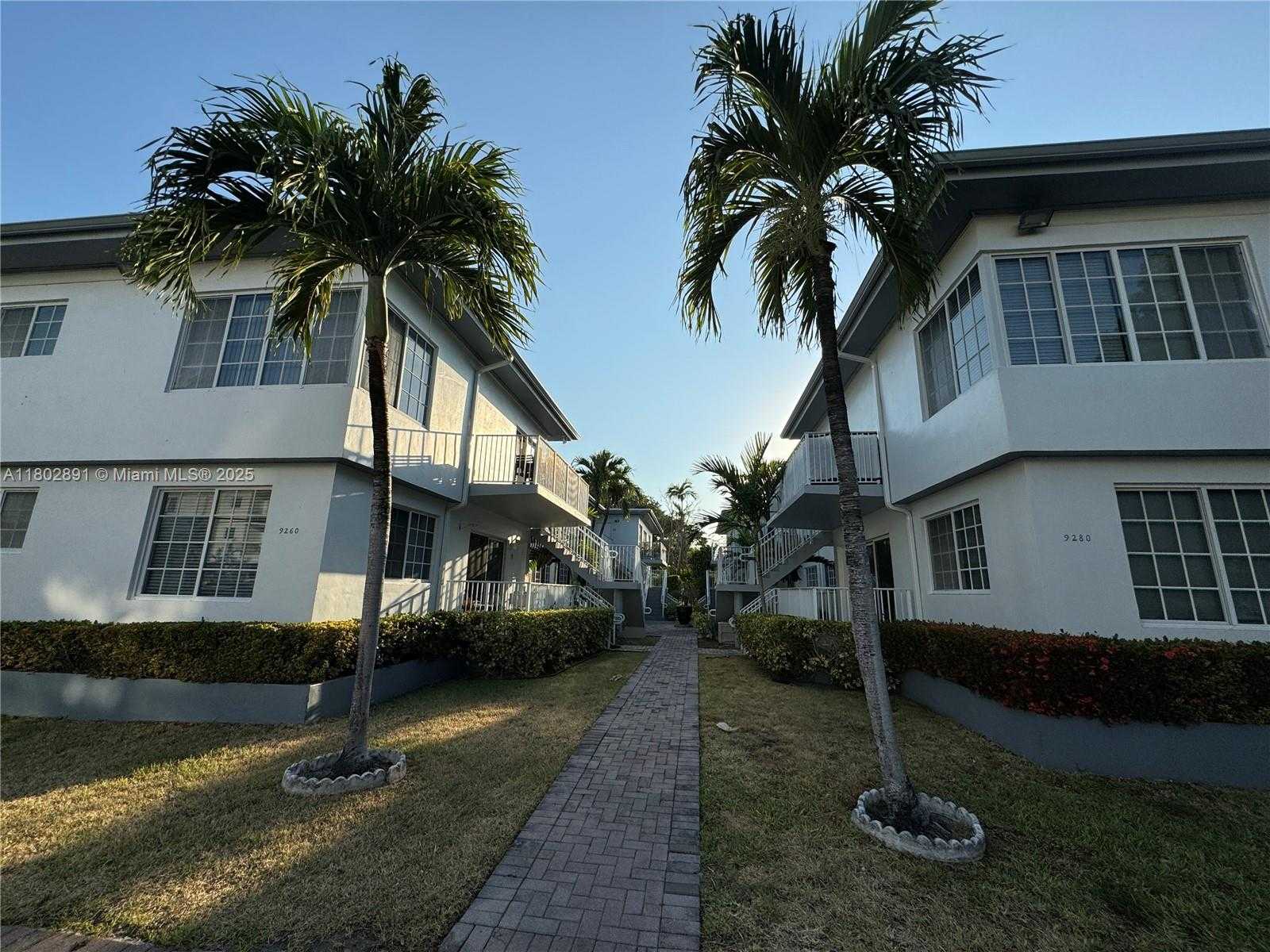 Small Image of 9260 BAY HARBOR TER #24, Bay Harbor Islands Number 16