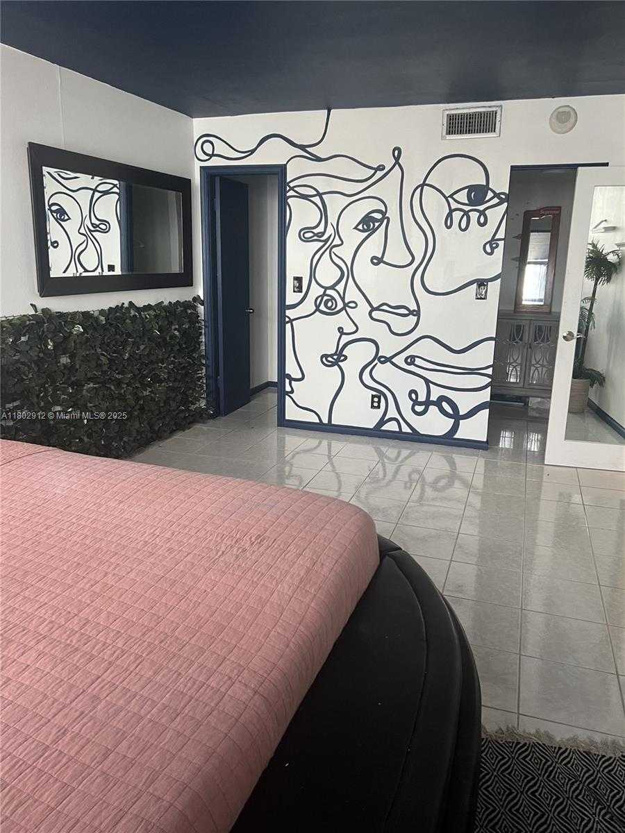 Small Image of 1817 SOUTH OCEAN DR #718, Hallandale Beach Number 9