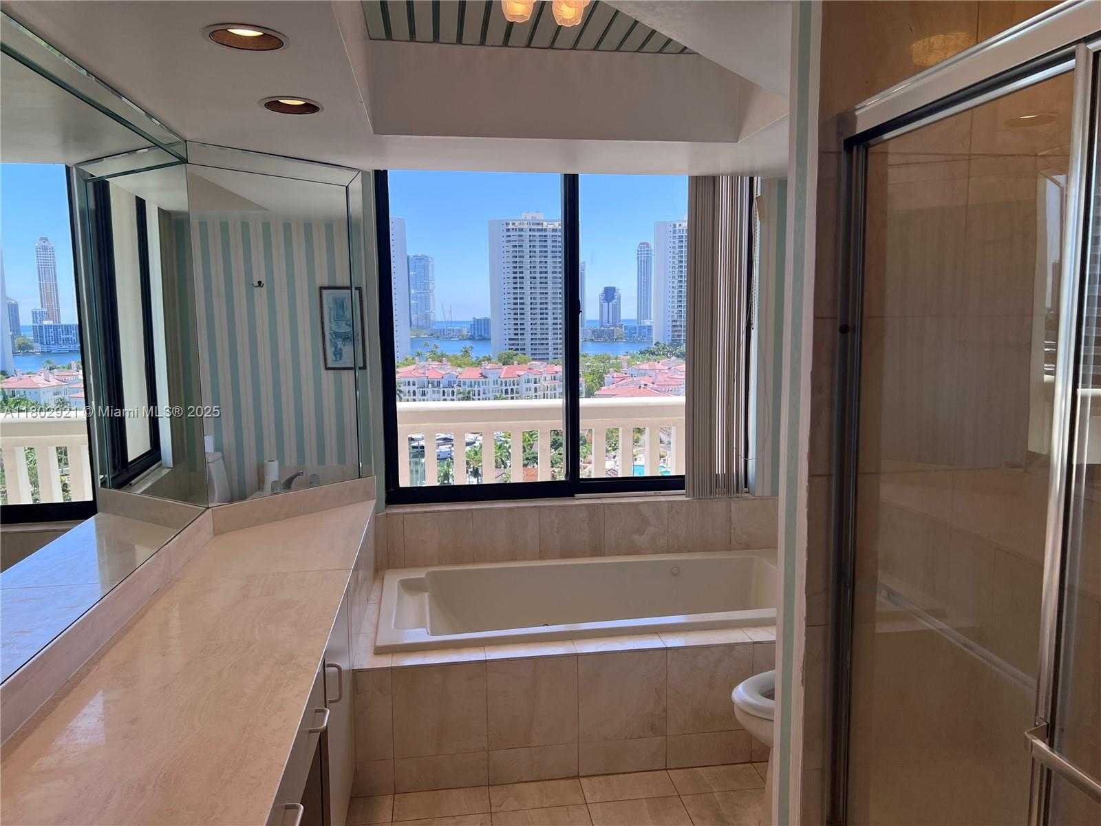 Small Image of 1000 ISLAND BLVD #1508, Aventura Number 9