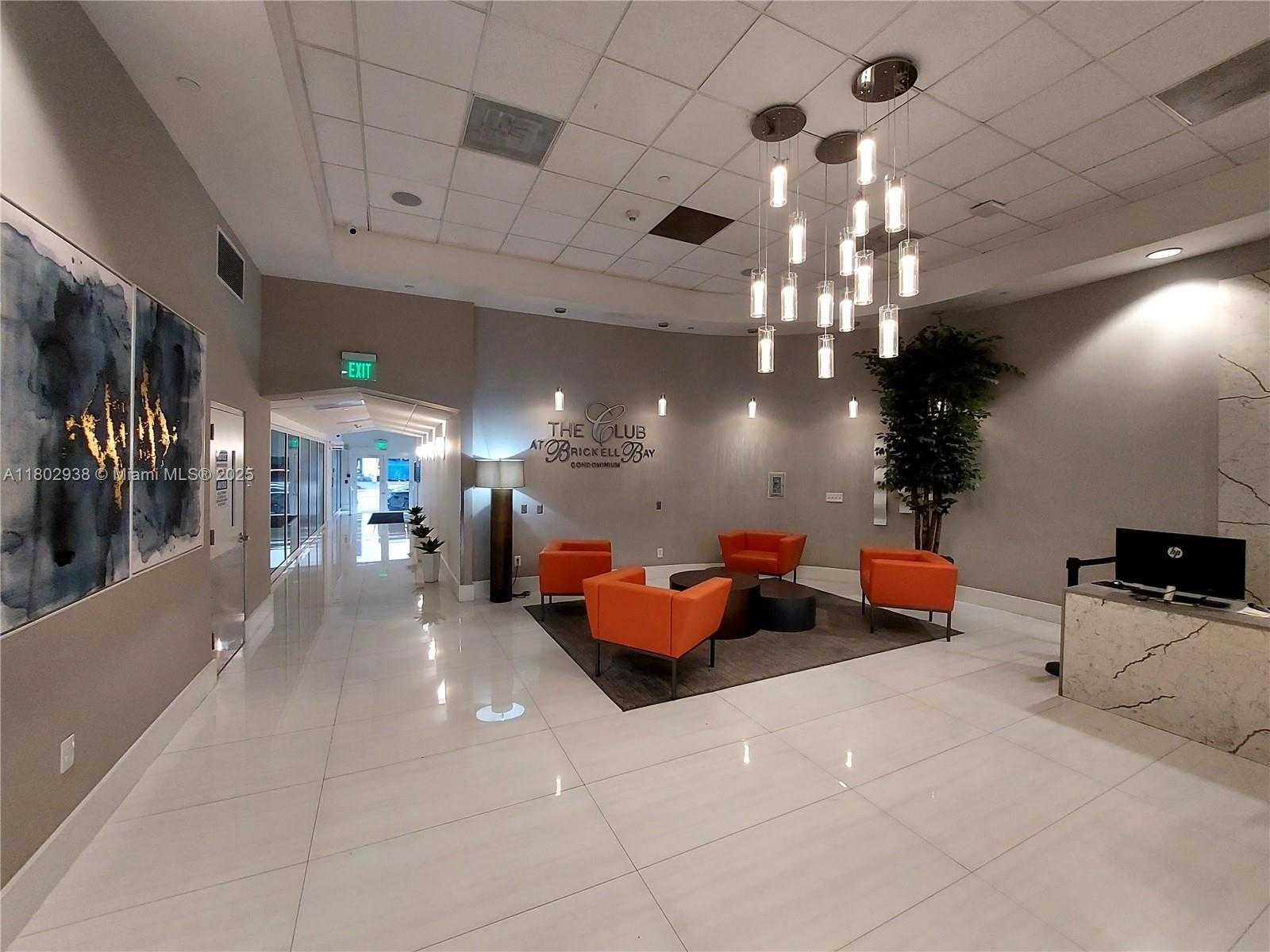 Small Image of 1200 BRICKELL BAY DR #3708, Miami Number 19