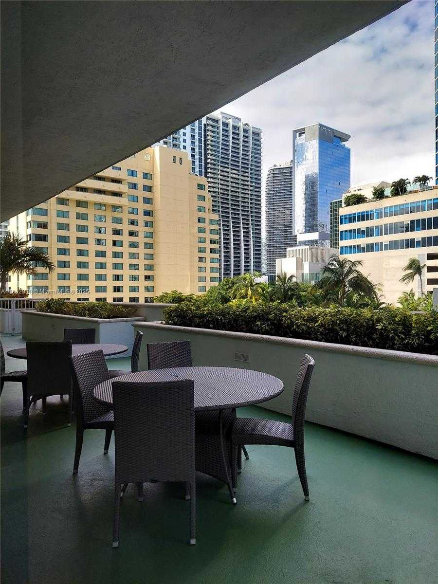 Small Image of 1200 BRICKELL BAY DR #3708, Miami Number 26