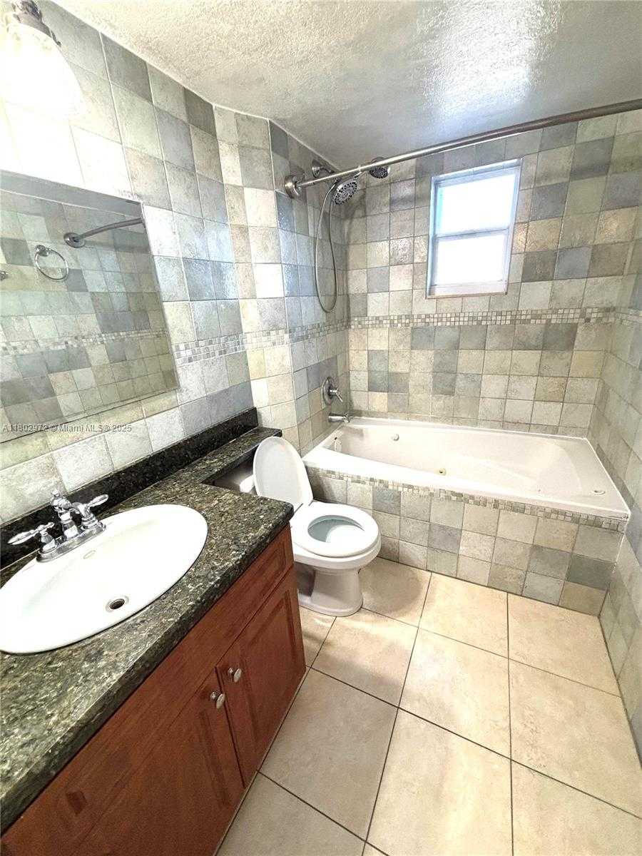 Small Image of 1335 WEST 68TH ST #309, Hialeah Number 13