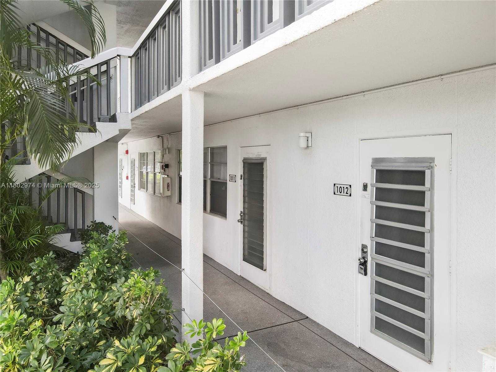 Small Image of 1012 BERKSHIRE A #1012, Deerfield Beach Number 22