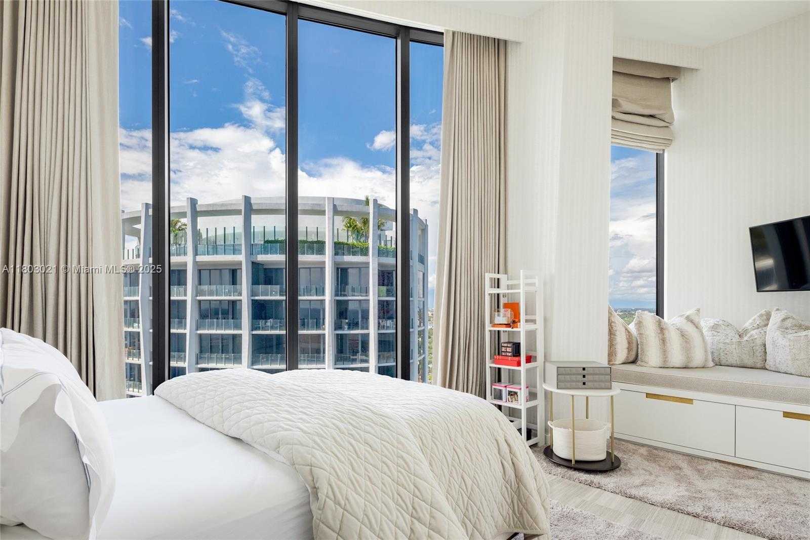 Small Image of 2821 SOUTH BAYSHORE DR #20AB, Miami Number 37