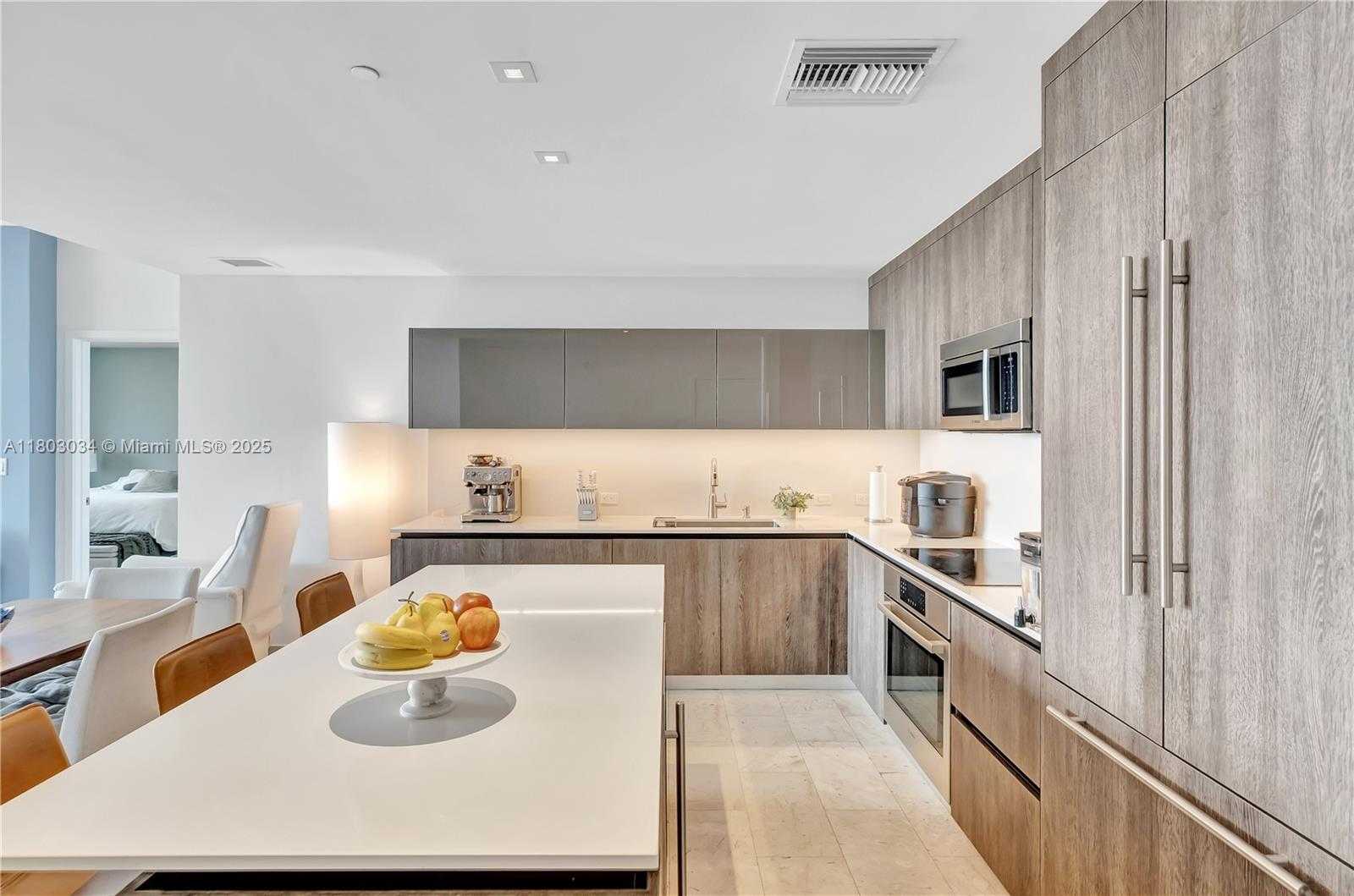 Small Image of 88 SOUTH WEST 7TH ST #3604, Miami Number 12