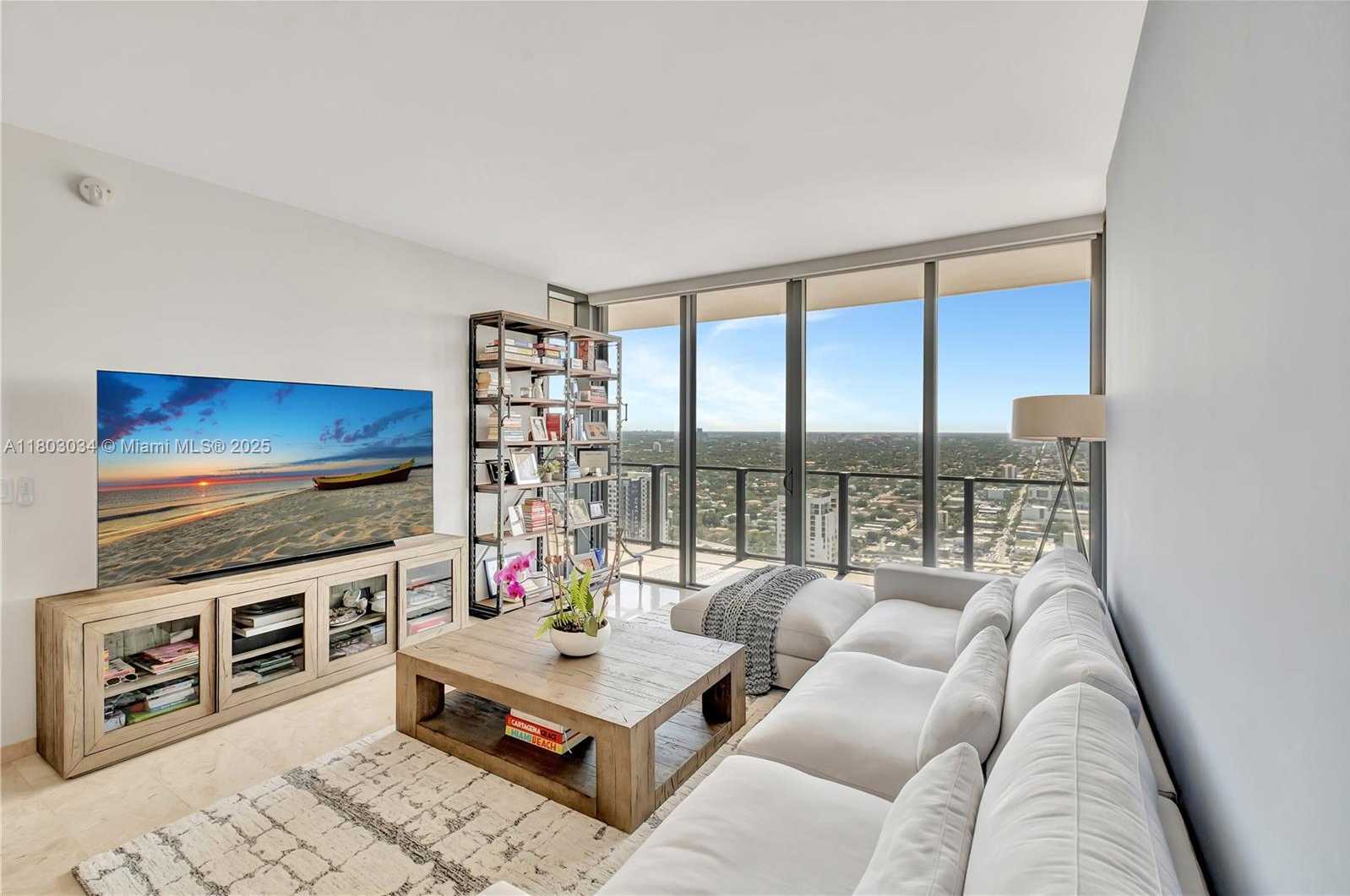 Small Image of 88 SOUTH WEST 7TH ST #3604, Miami Number 15