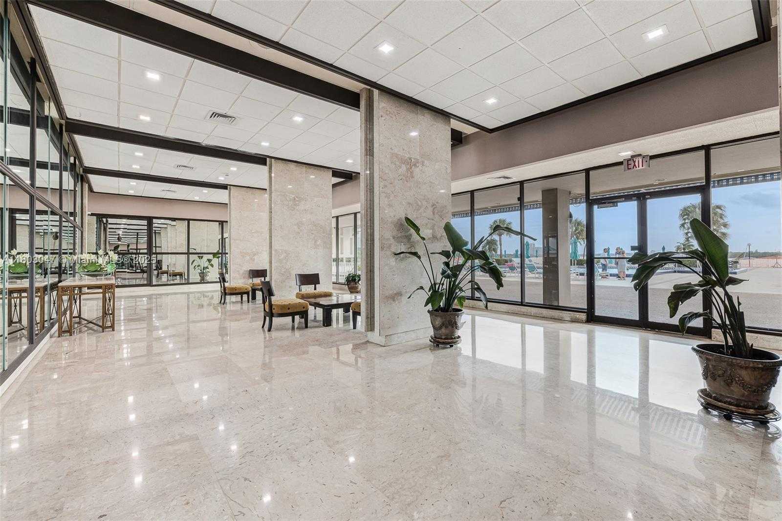 Small Image of 300 BAYVIEW DR #812, Sunny Isles Beach Number 20
