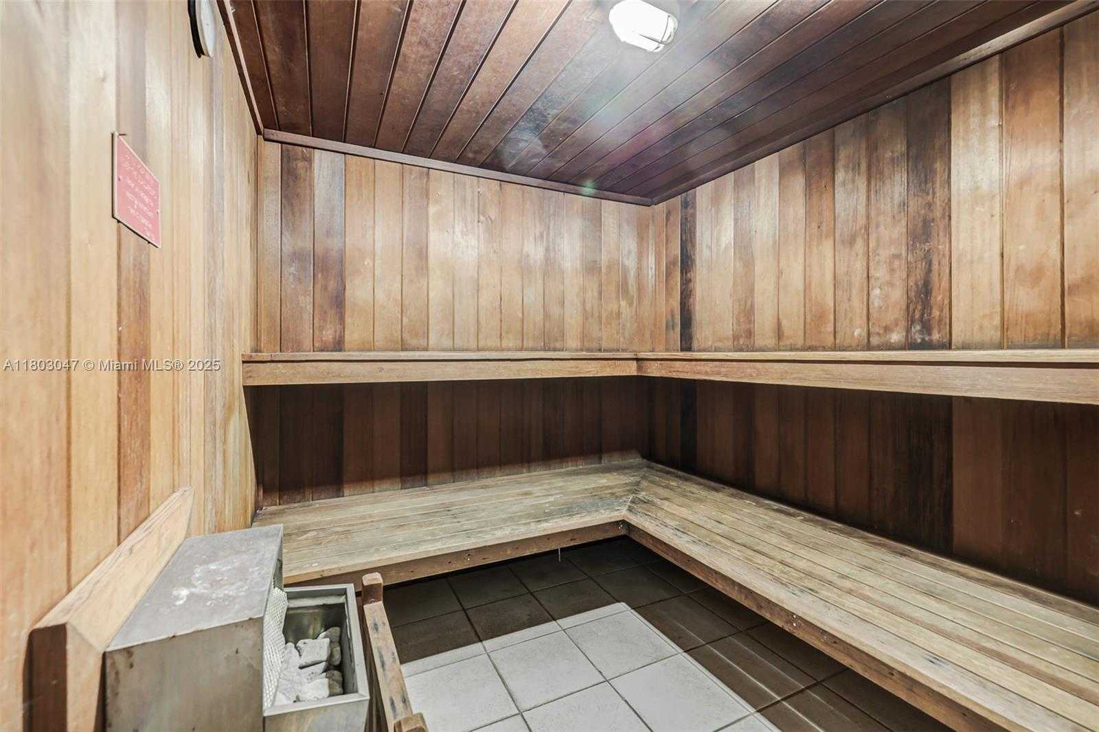Small Image of 300 BAYVIEW DR #812, Sunny Isles Beach Number 21