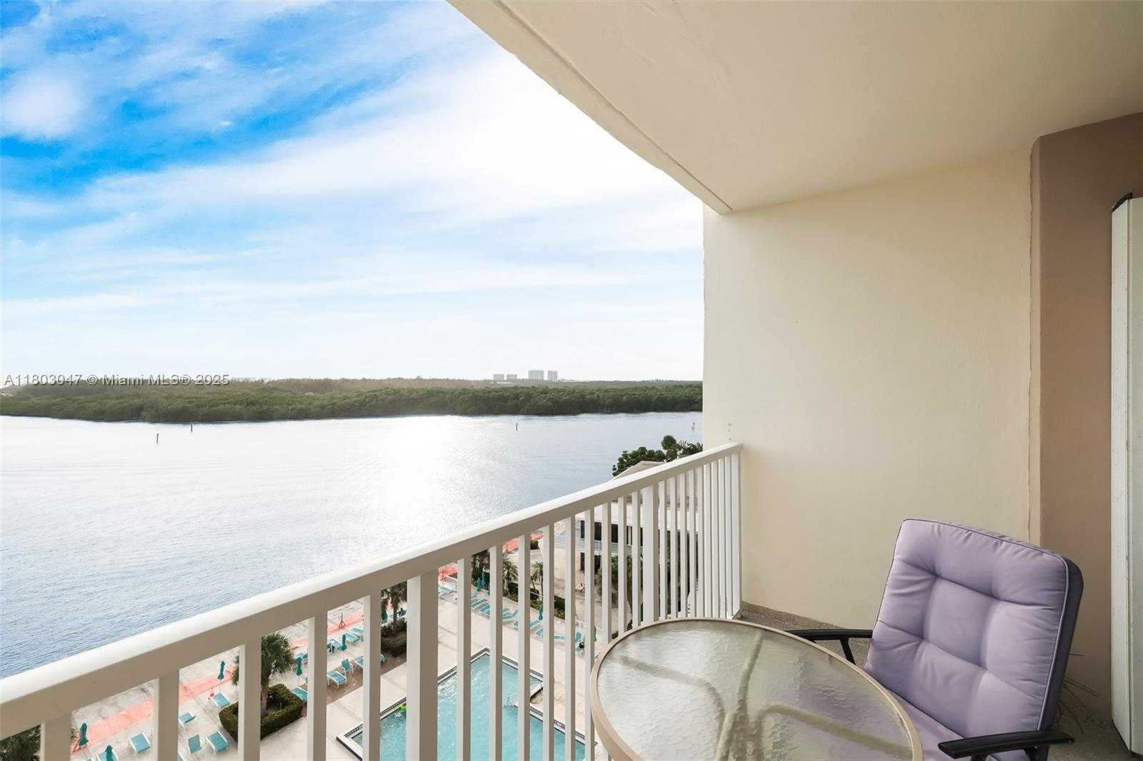 Small Image of 300 BAYVIEW DR #812, Sunny Isles Beach Number 39