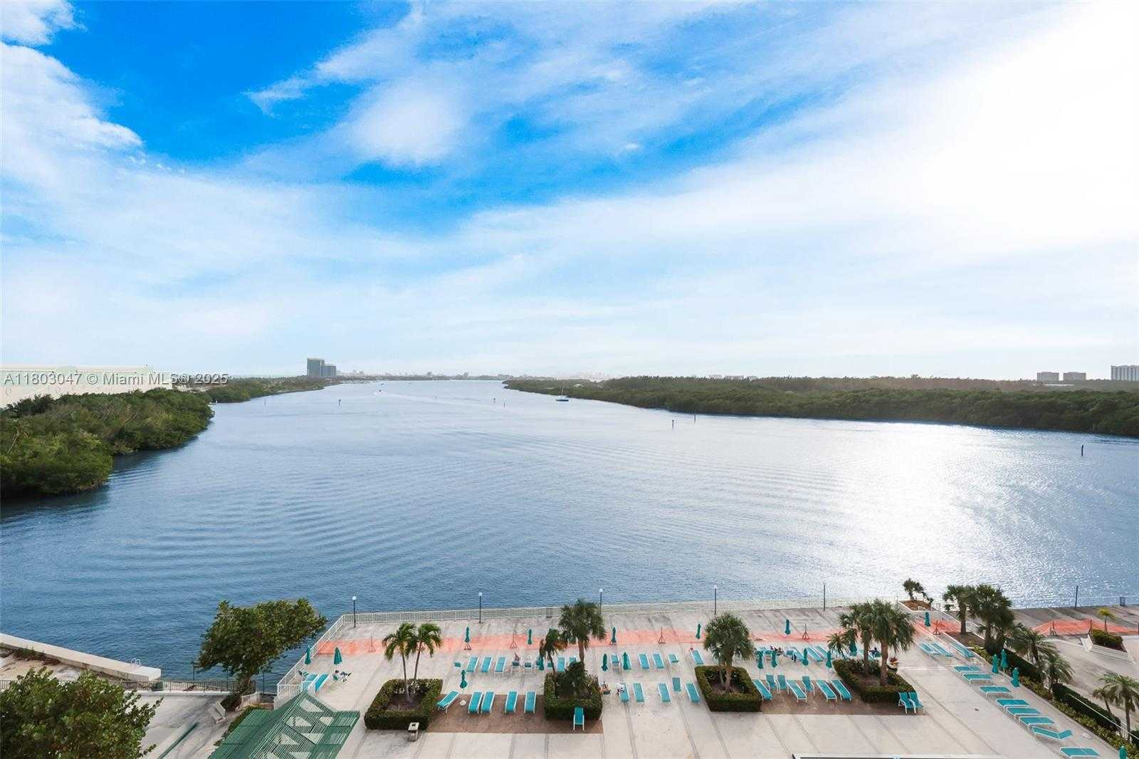 Small Image of 300 BAYVIEW DR #812, Sunny Isles Beach Number 40