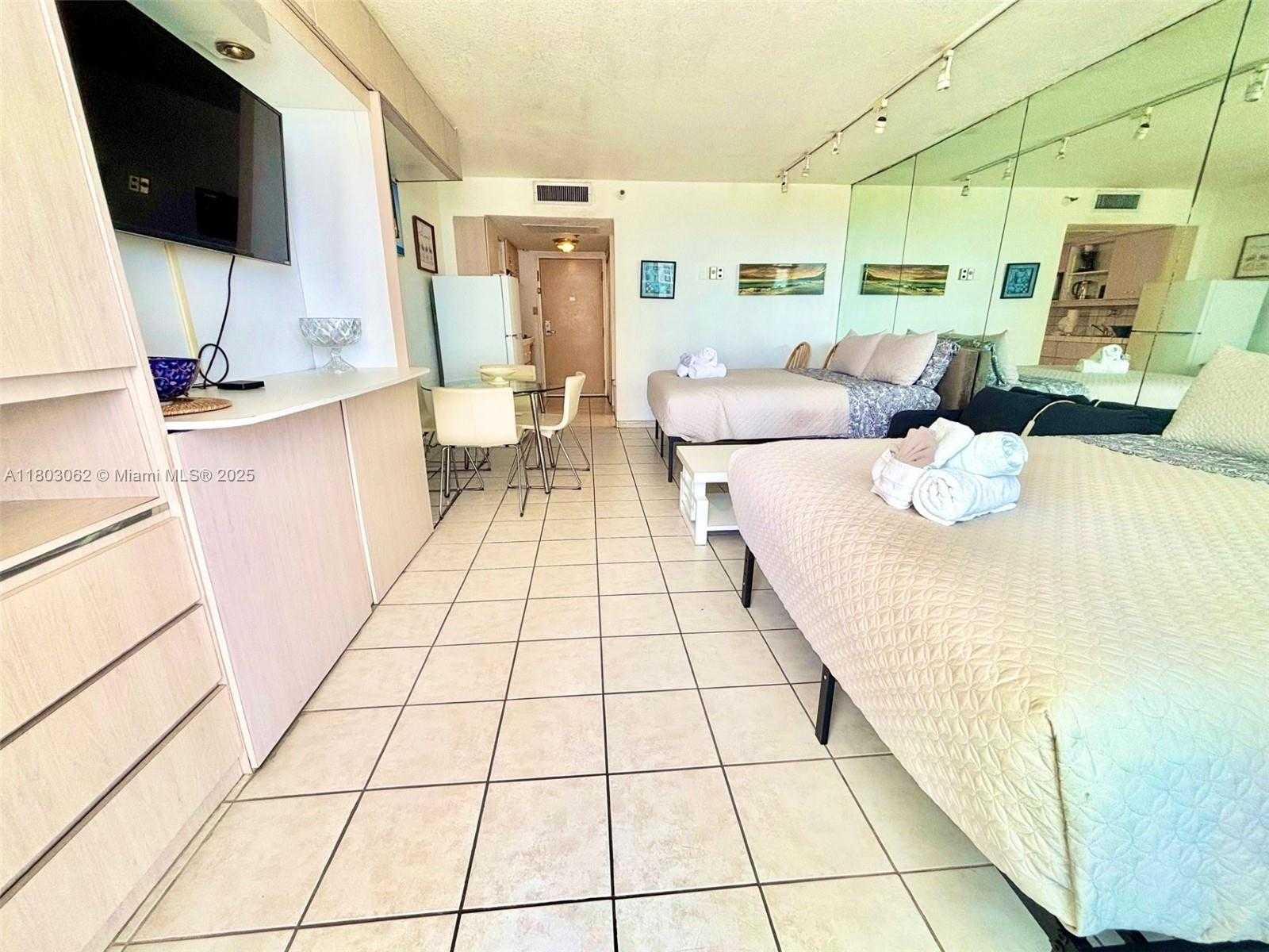 Small Image of 19201 COLLINS AVE #606, Sunny Isles Beach Number 23