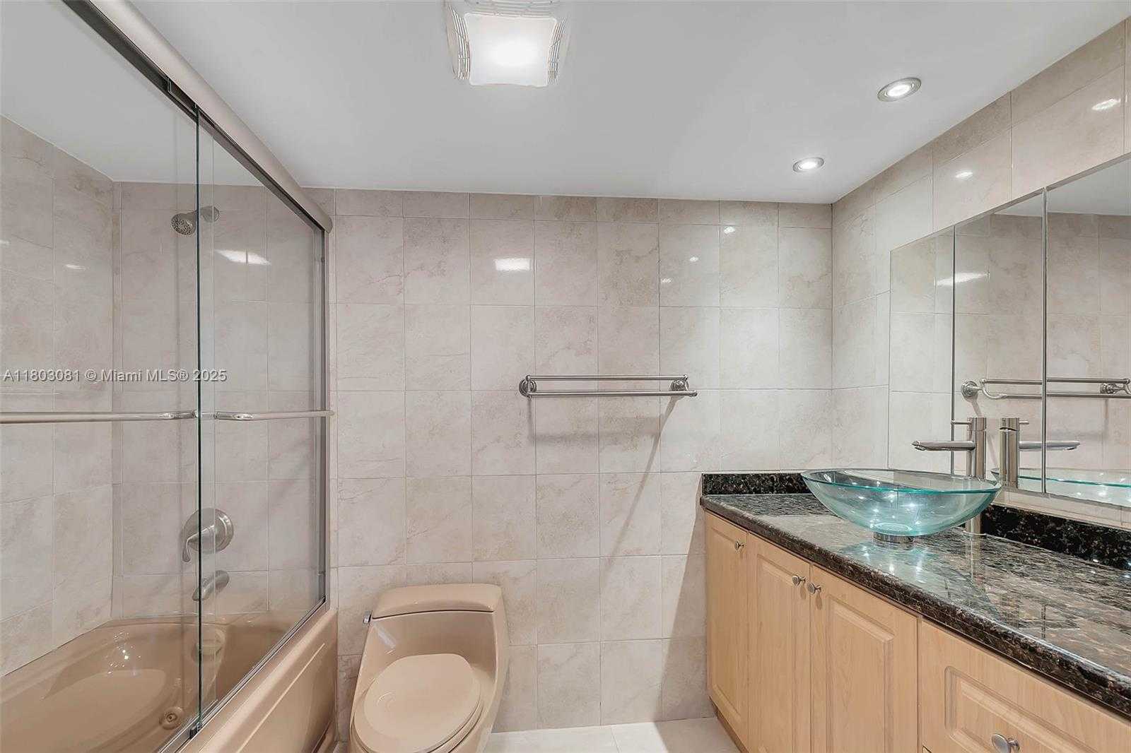Small Image of 231 174TH ST #2312, Sunny Isles Beach Number 11