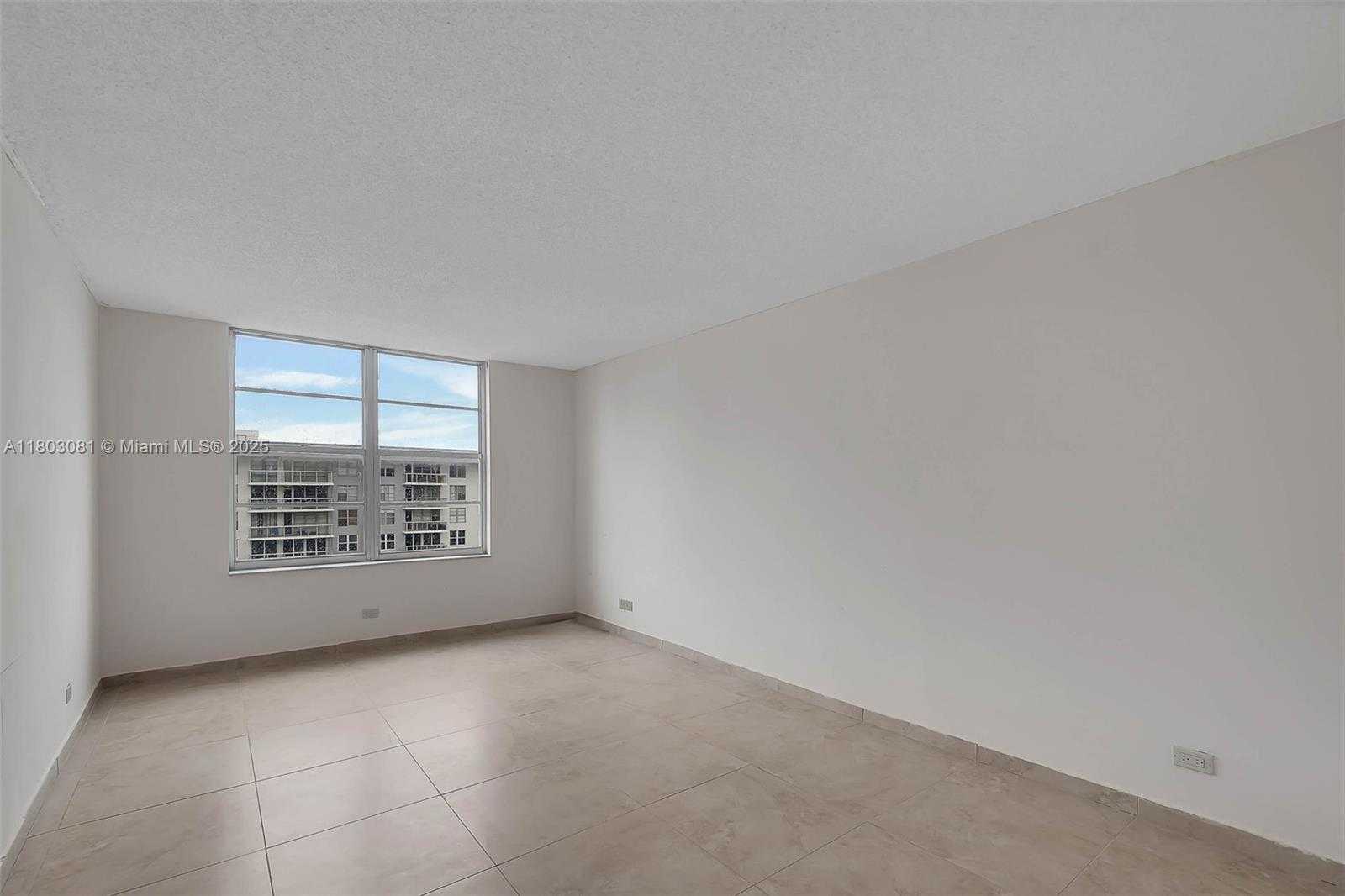 Small Image of 231 174TH ST #2312, Sunny Isles Beach Number 12