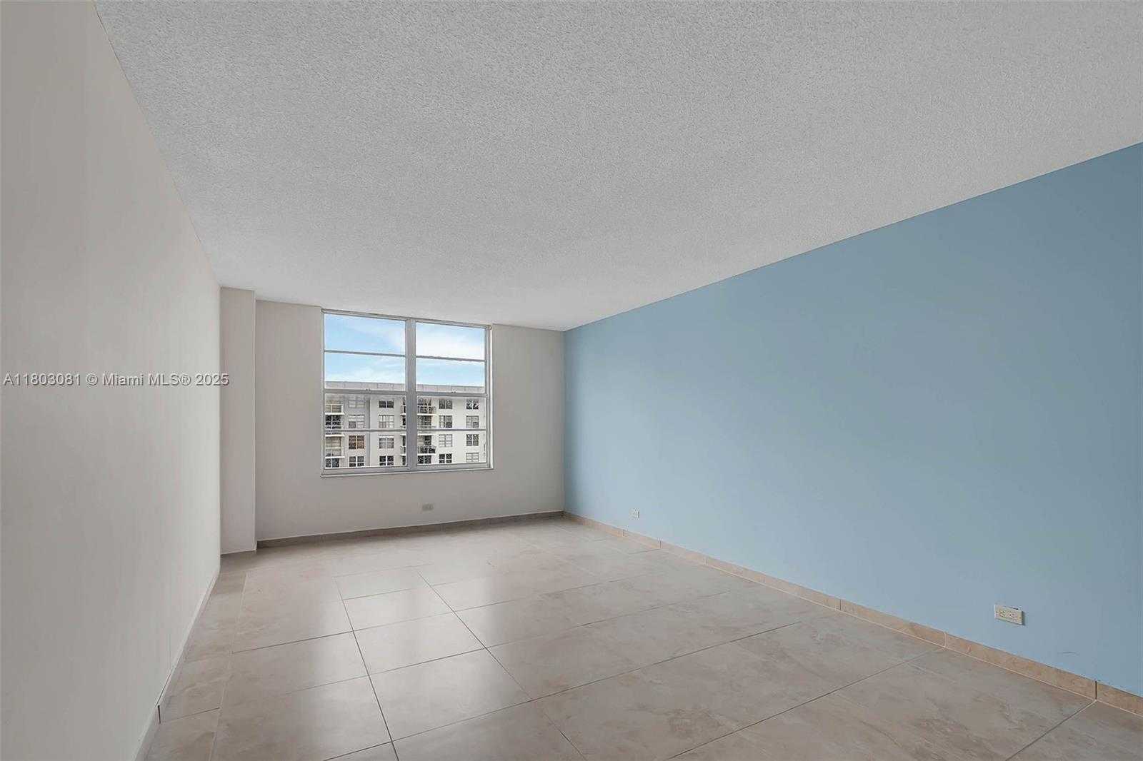 Small Image of 231 174TH ST #2312, Sunny Isles Beach Number 7