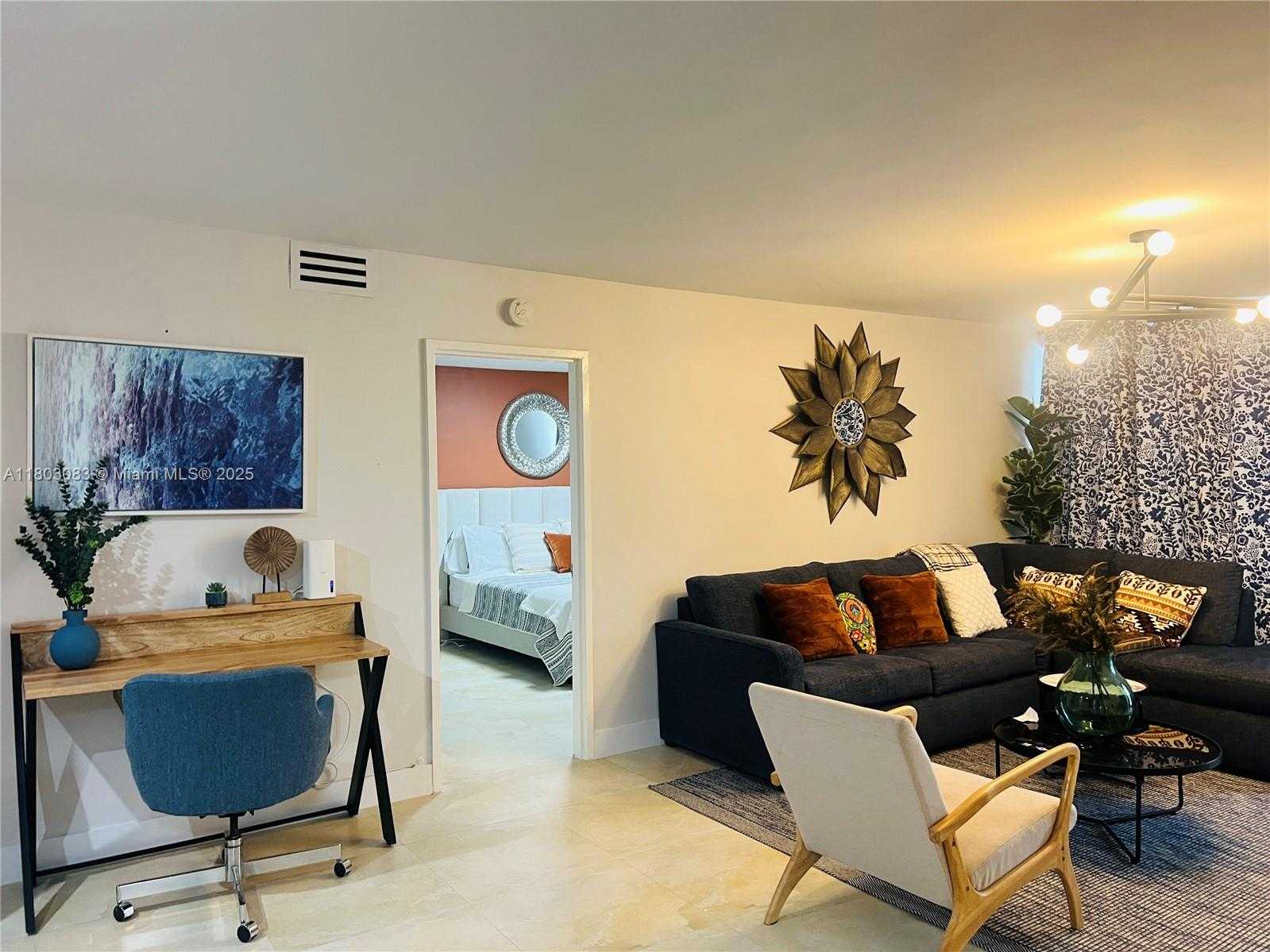 Small Image of 5225 COLLINS AVE #914, Miami Beach Number 13