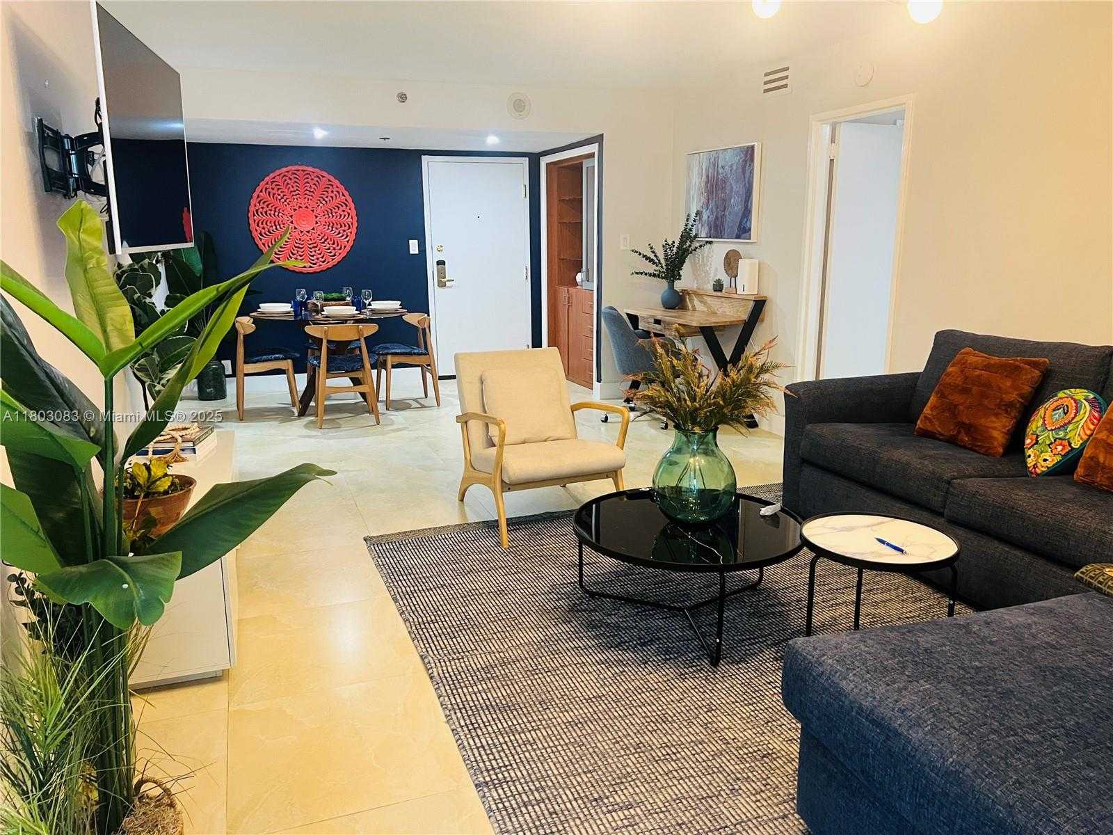 Small Image of 5225 COLLINS AVE #914, Miami Beach Number 14
