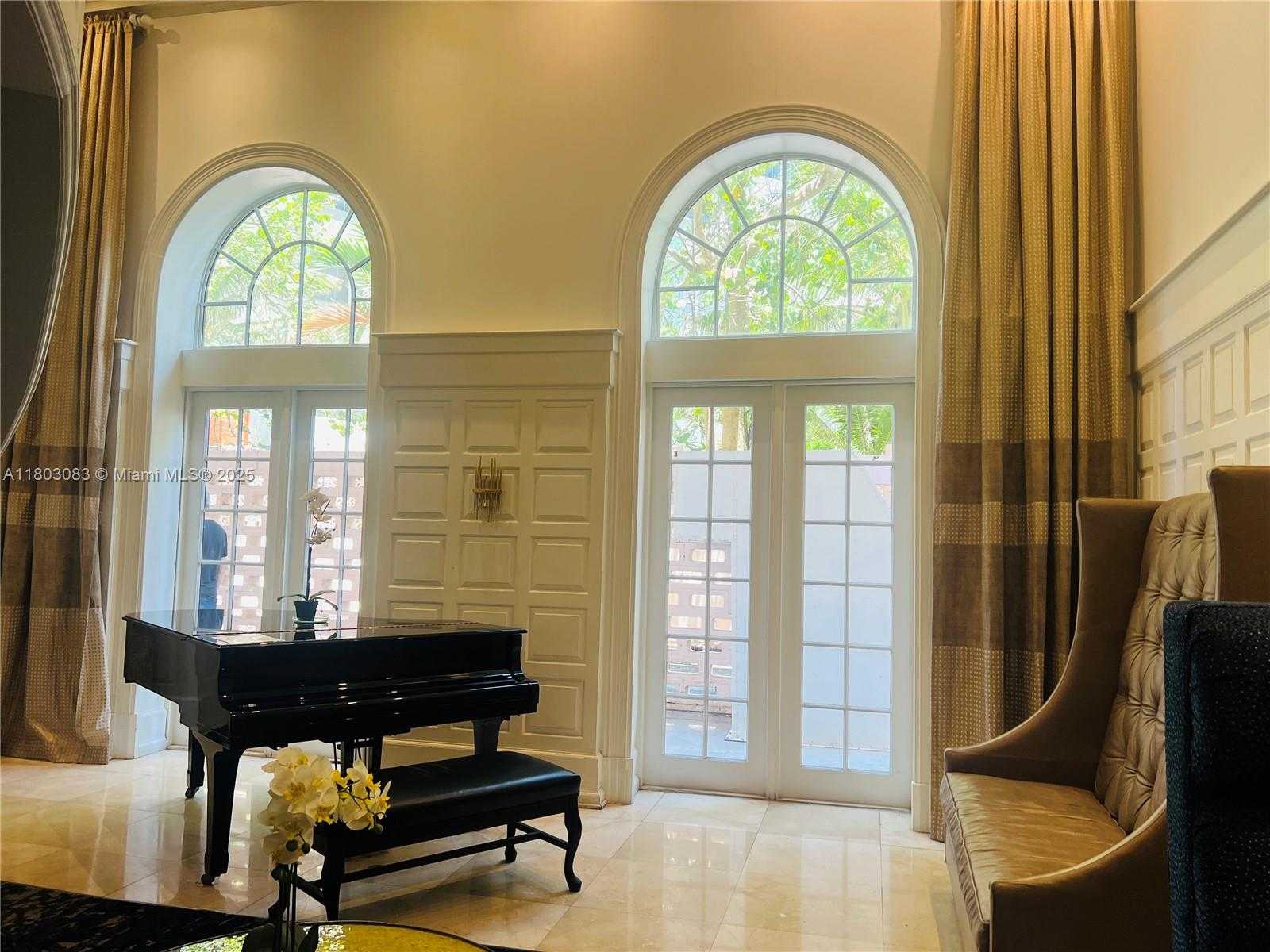 Small Image of 5225 COLLINS AVE #914, Miami Beach Number 42