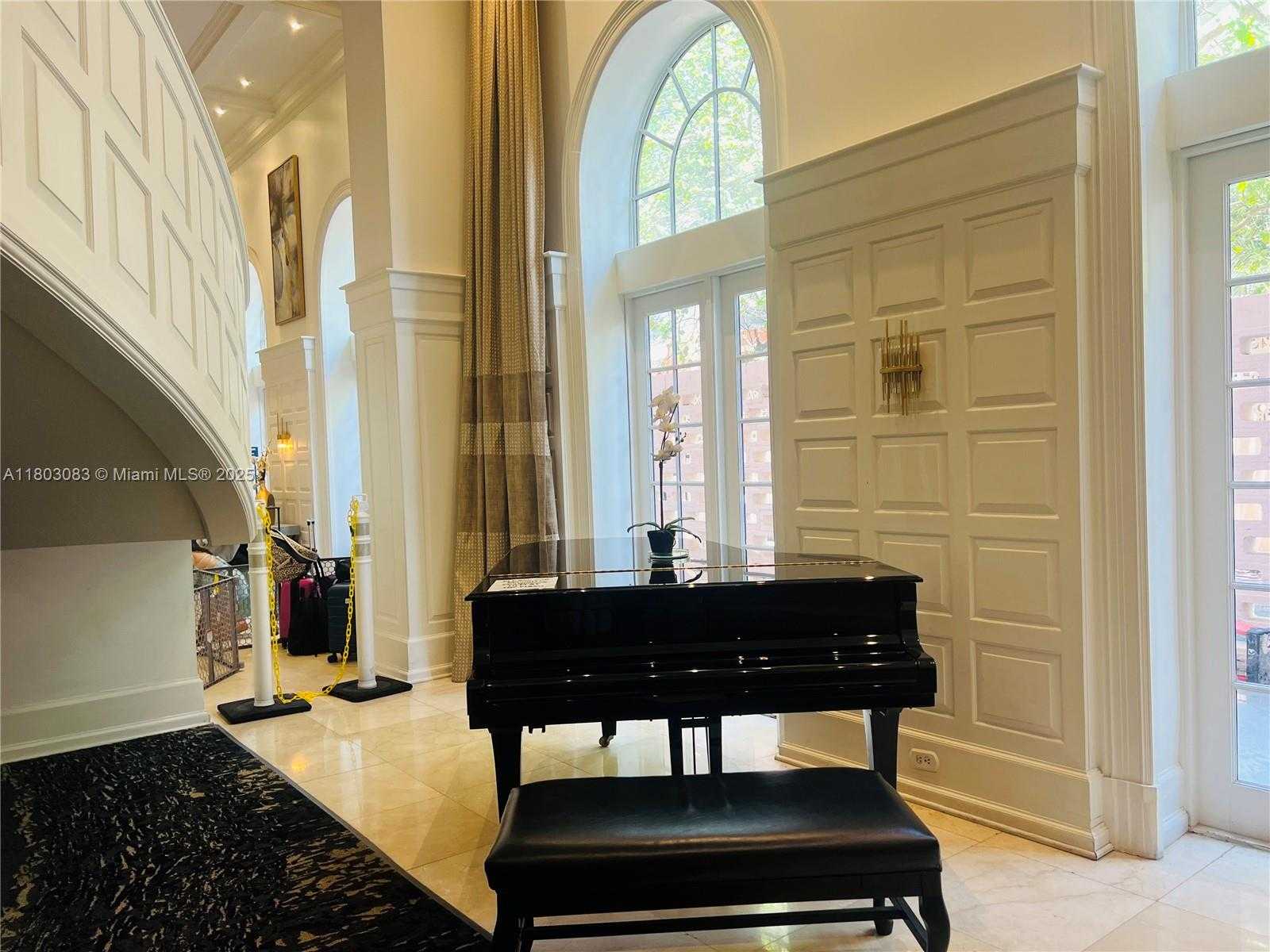 Small Image of 5225 COLLINS AVE #914, Miami Beach Number 43