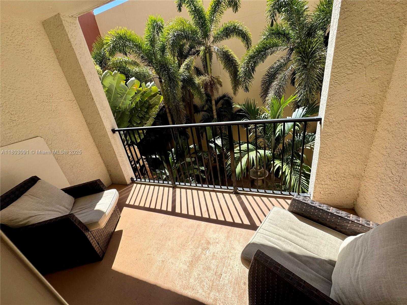 Small Image of 17150 NORTH BAY RD #2419, Sunny Isles Beach Number 7
