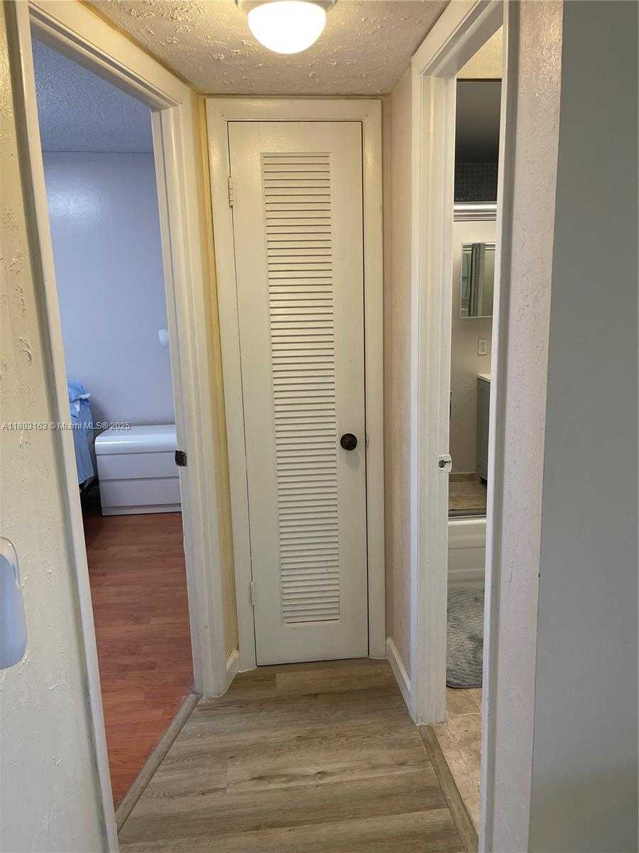 Small Image of 2911 NORTH PINE ISLAND RD #311, Sunrise Number 19
